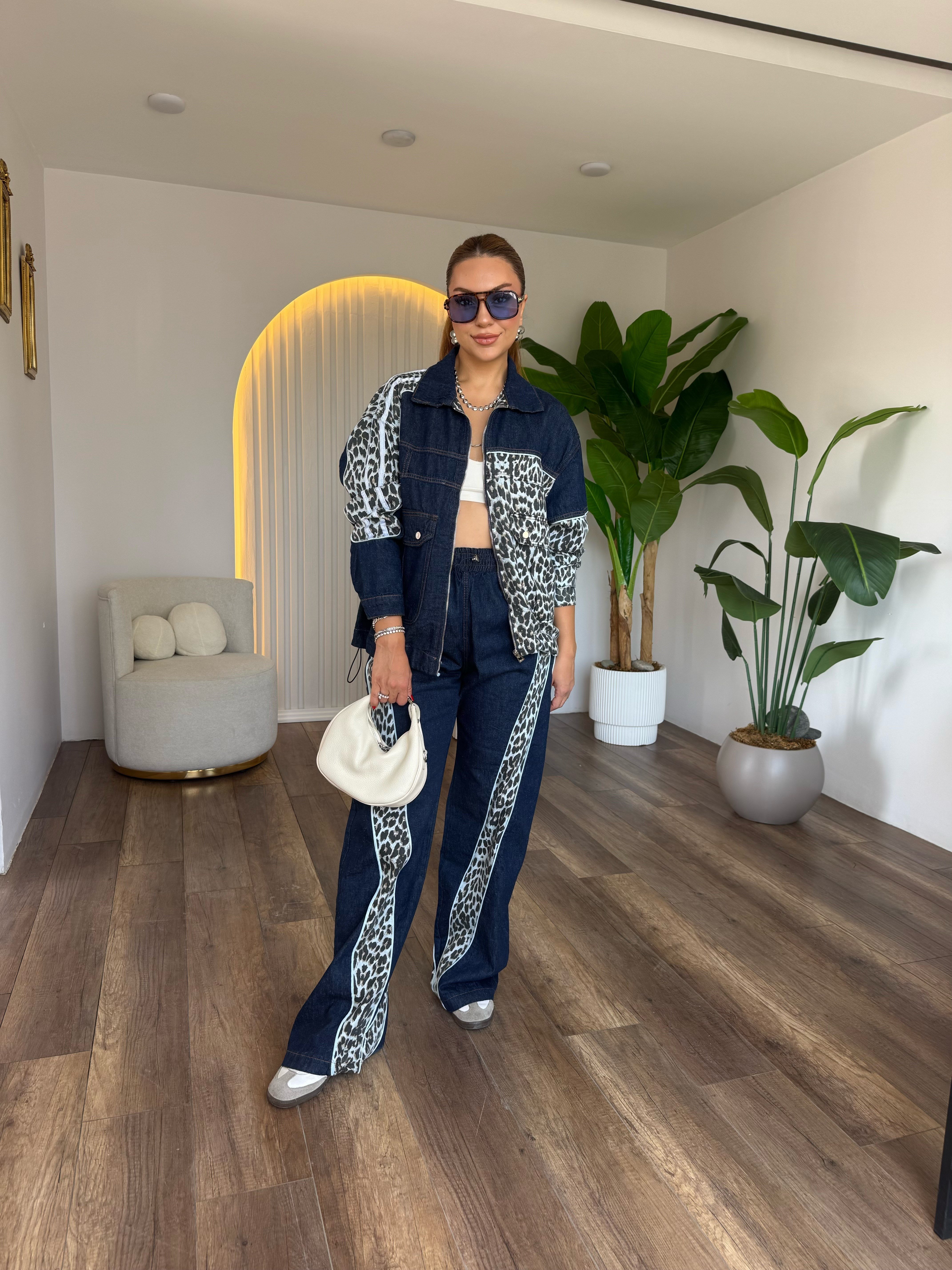 12146 Leopar Detaylı Denim Takım
