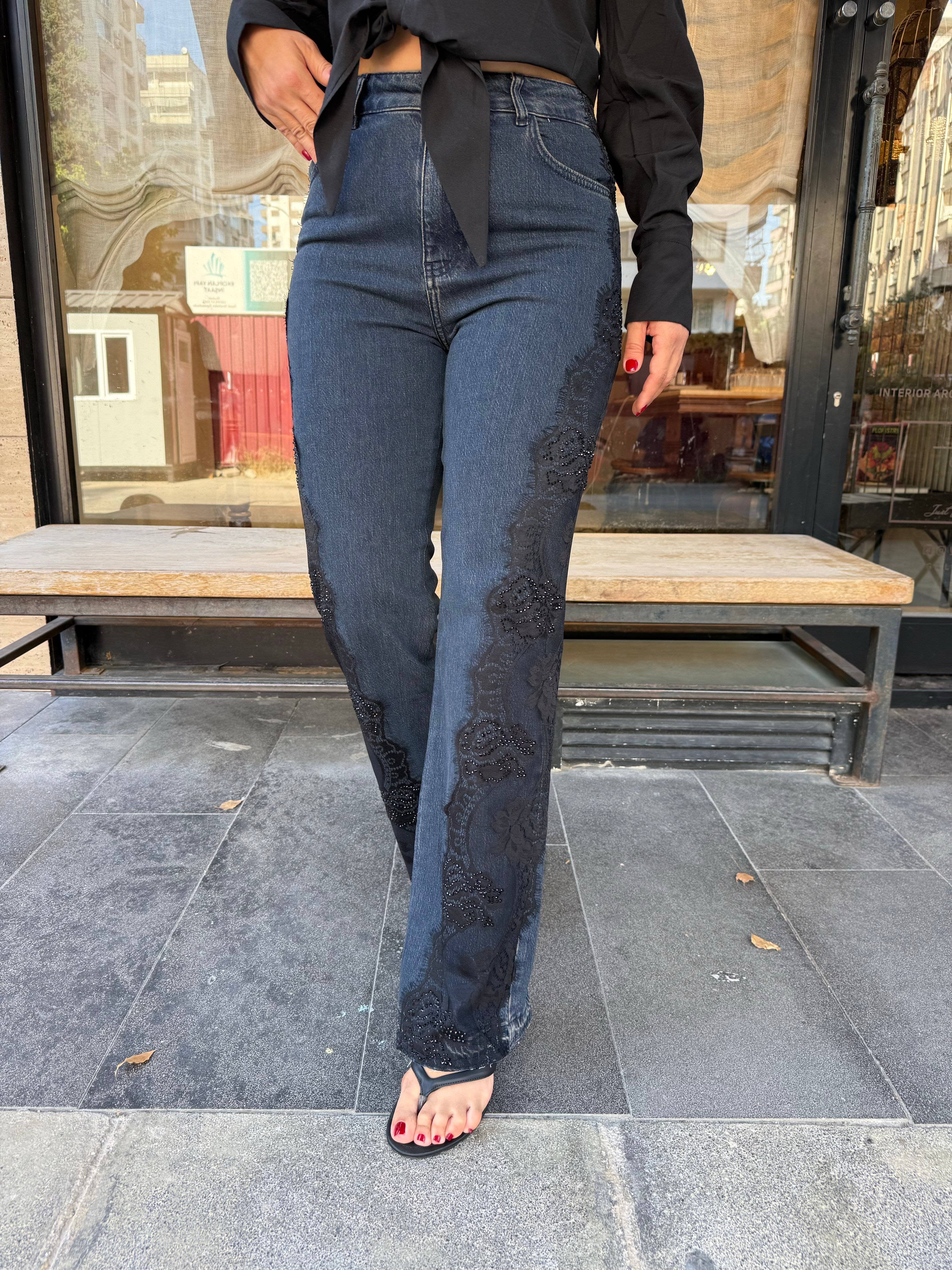 12215 Yanı Dantel Detaylı Jean