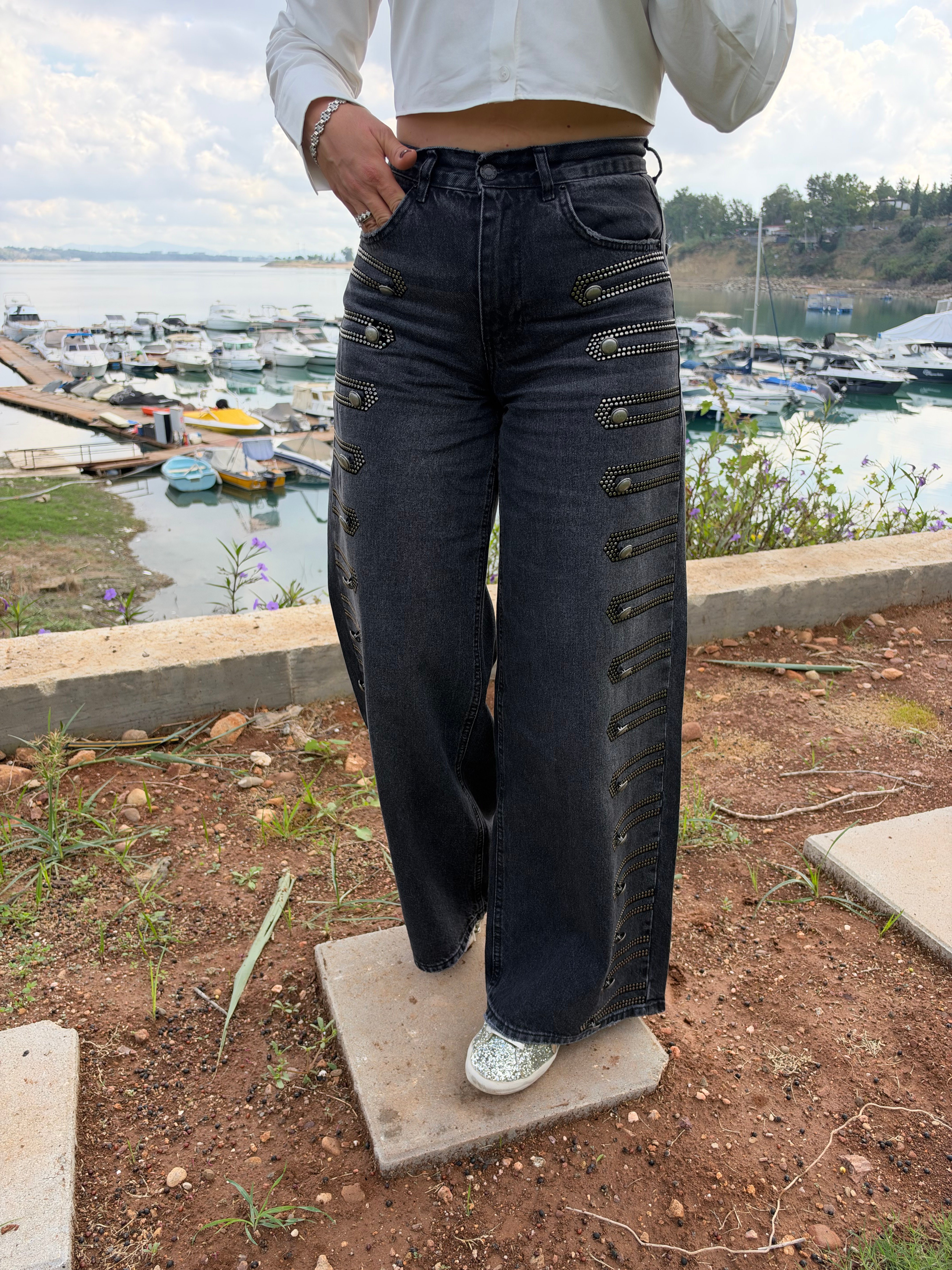 12386 Napolyon Düğme Detaylı Jean