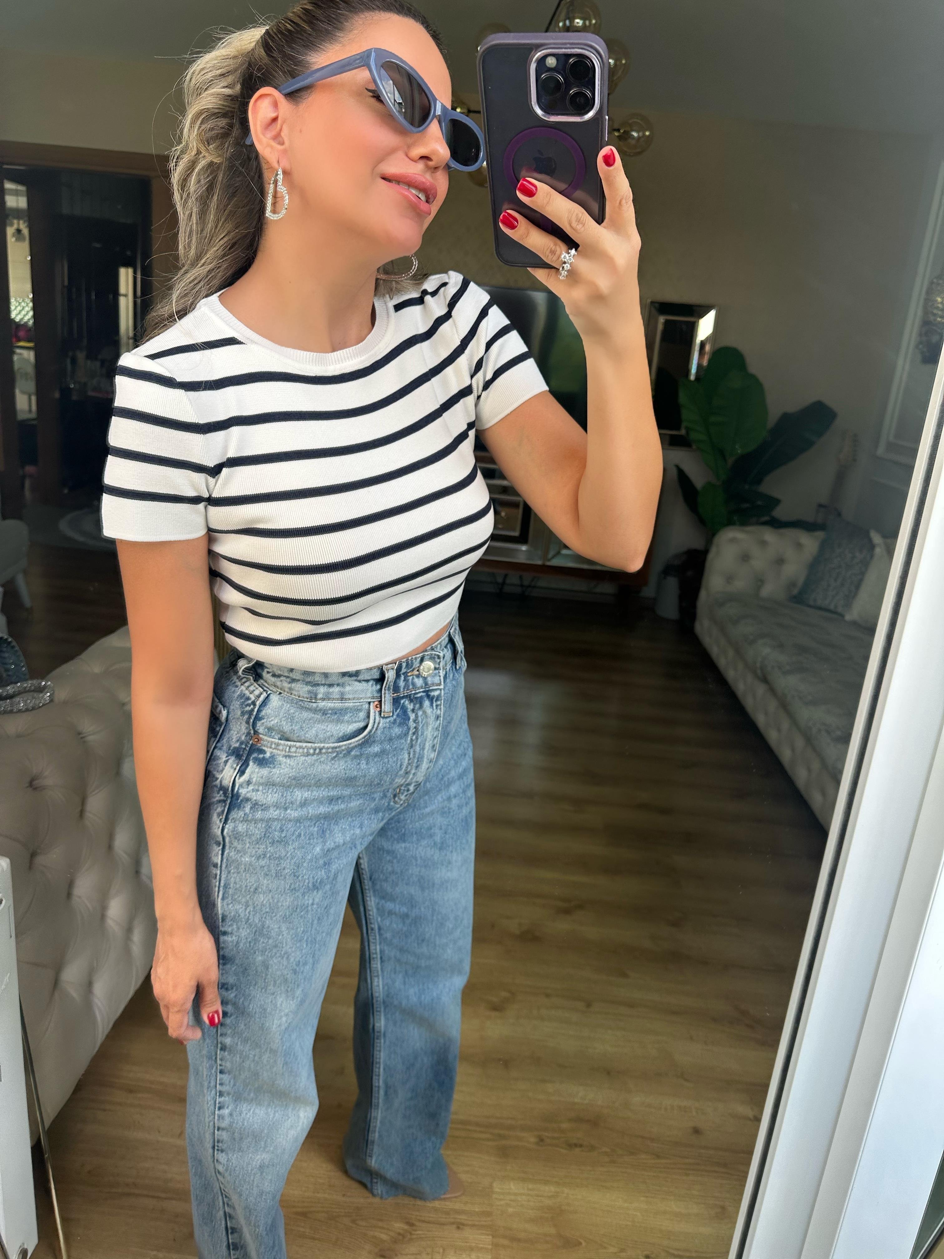 8467 Lacivert Çizgili Triko Crop Bluz