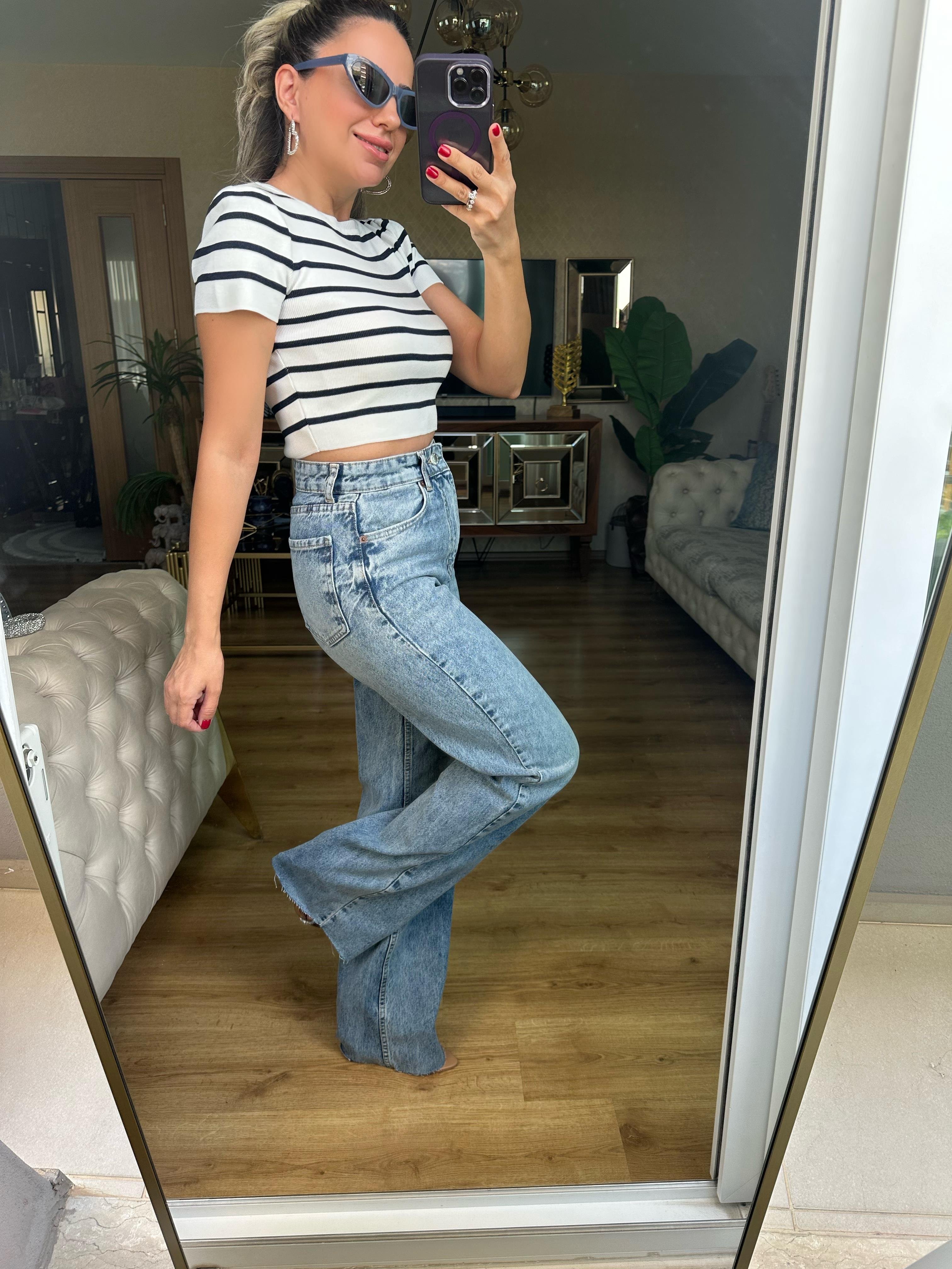 8467 Lacivert Çizgili Triko Crop Bluz