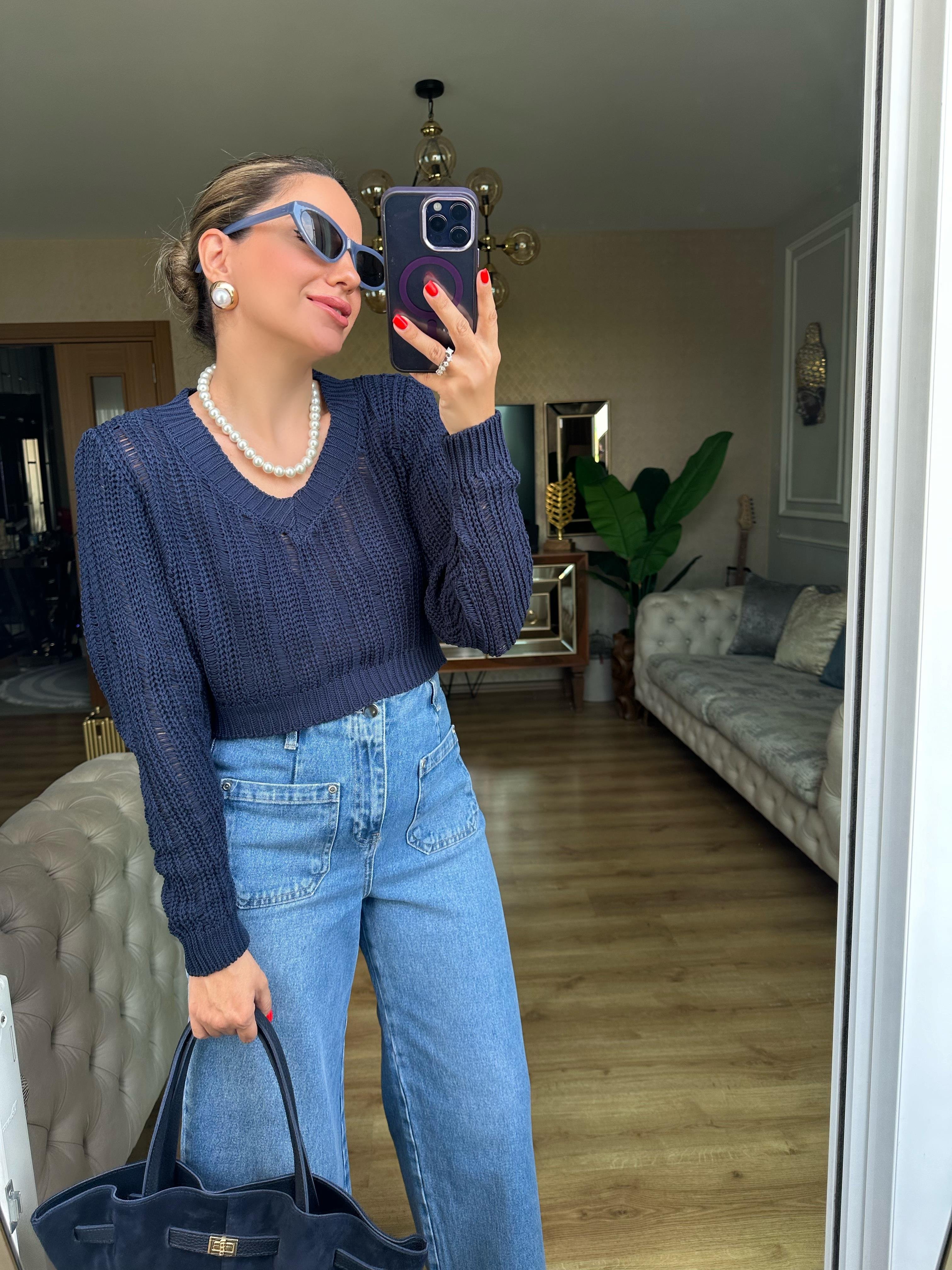 8468 Kısa Triko Bluz