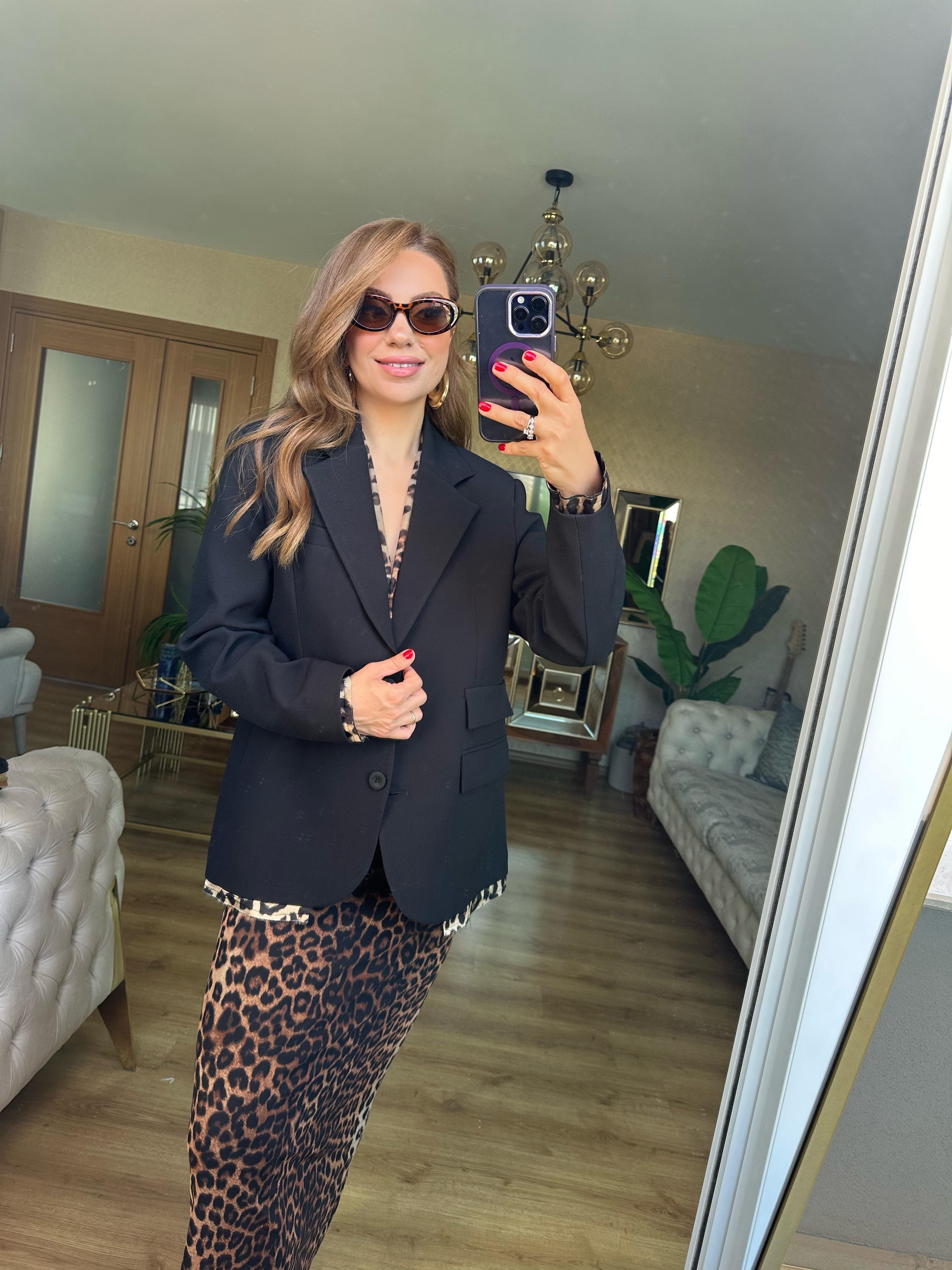 8485 Siyah Leopar Parça Detaylı Blazer Ceket