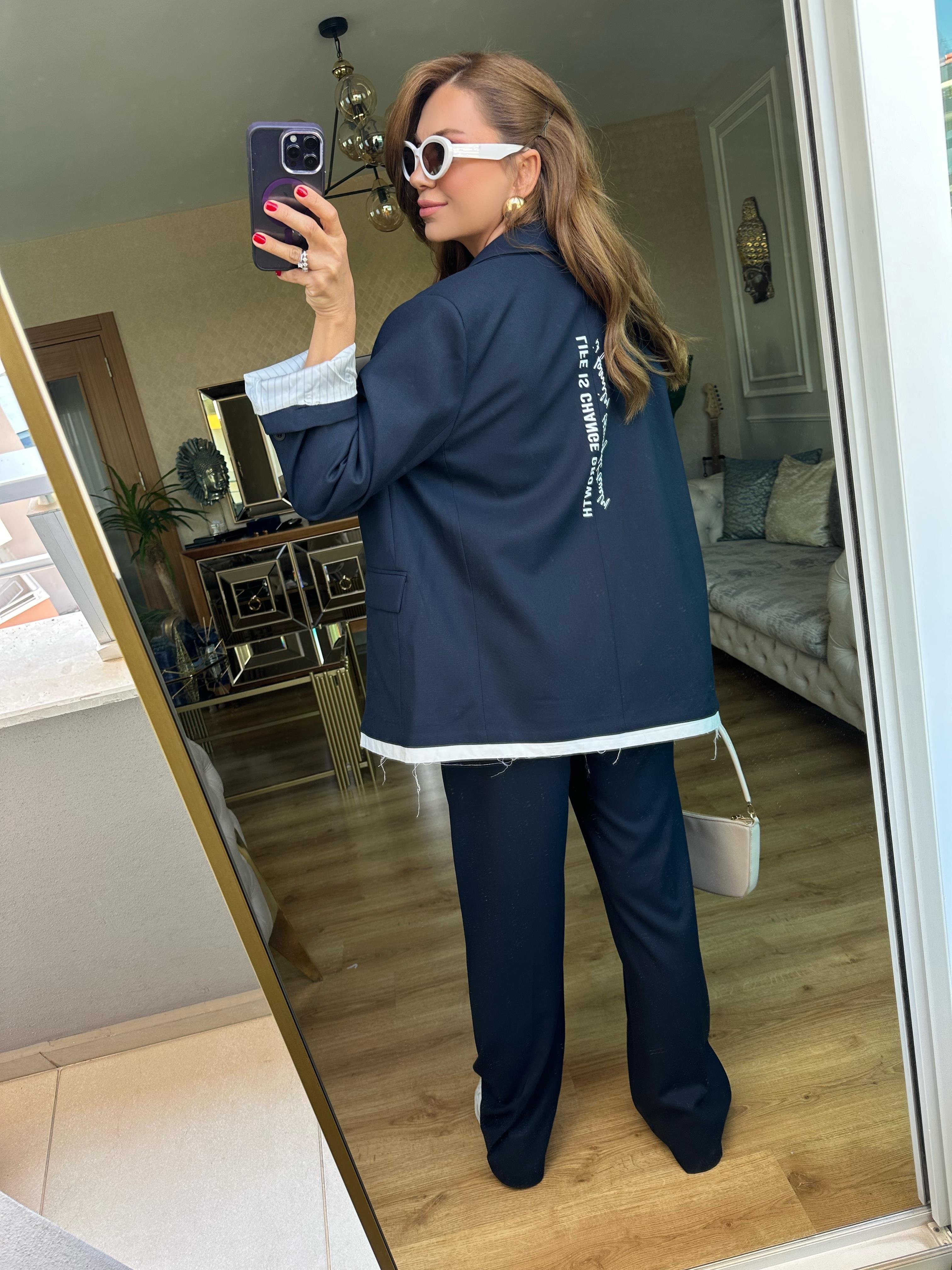 8486 Arkası Baskılı Blazer Ceket