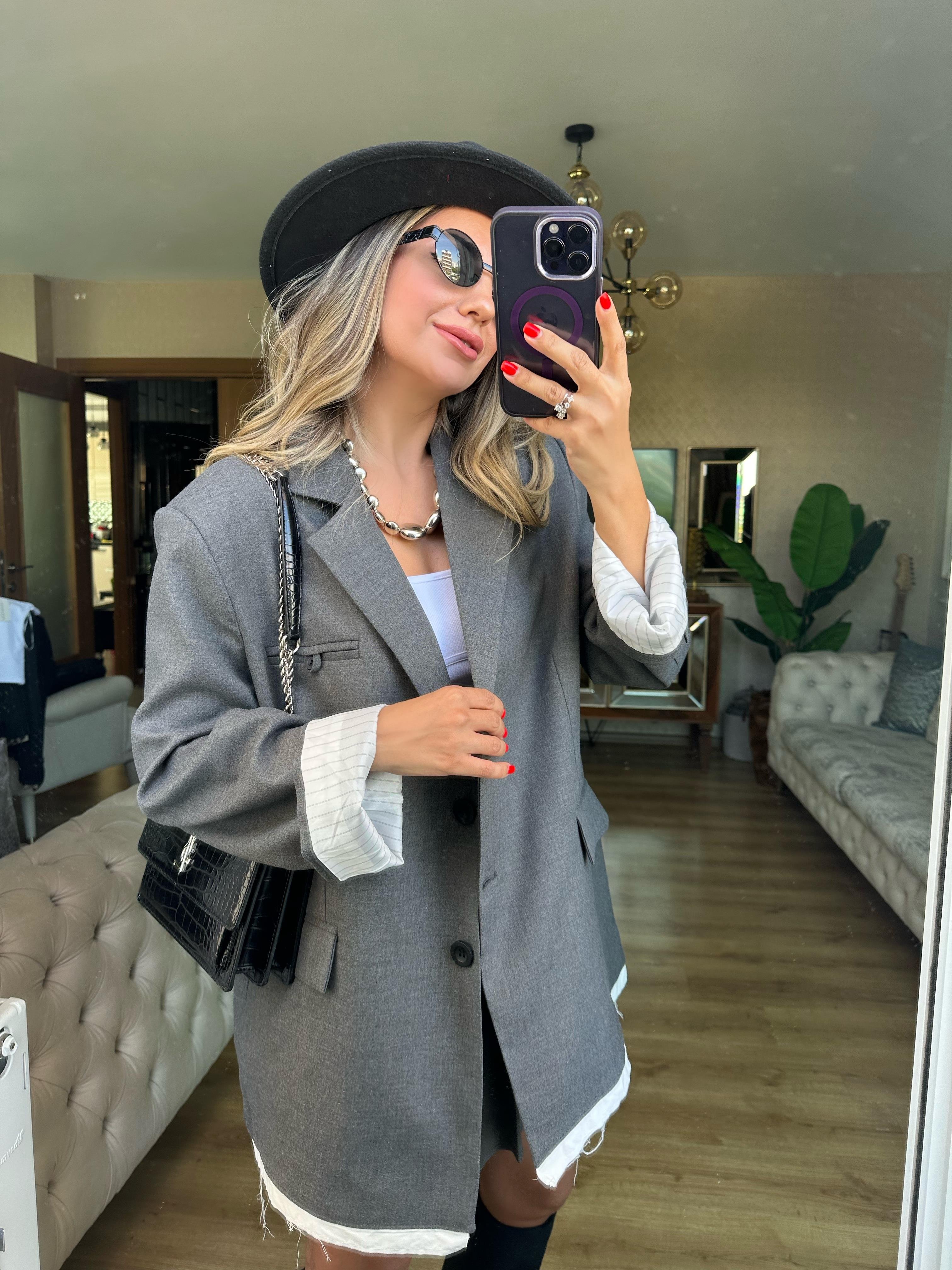 8486 Arkası Baskılı Blazer Ceket