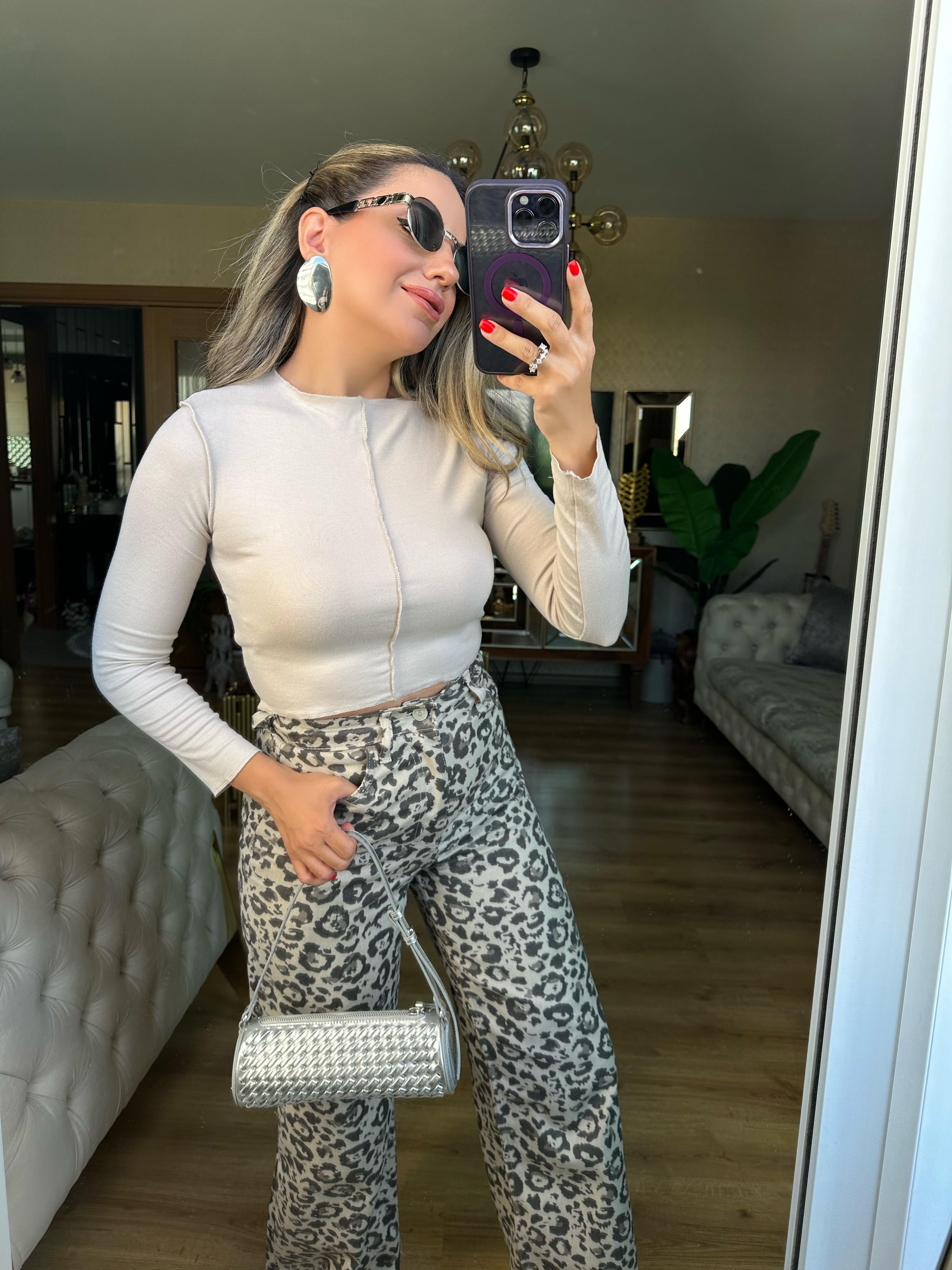 8556 Uzun Dikişli Crop Bluz