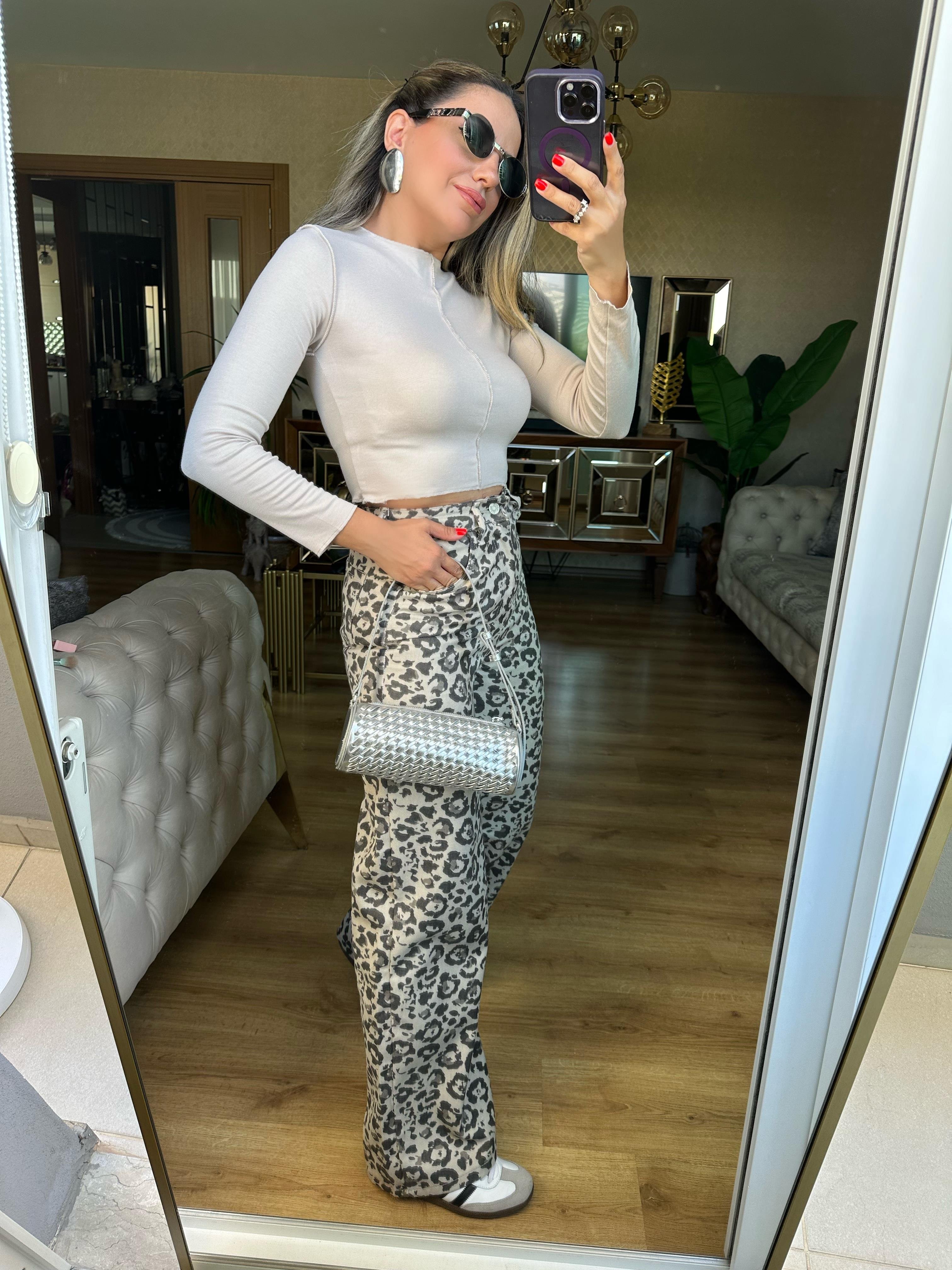 8556 Uzun Dikişli Crop Bluz
