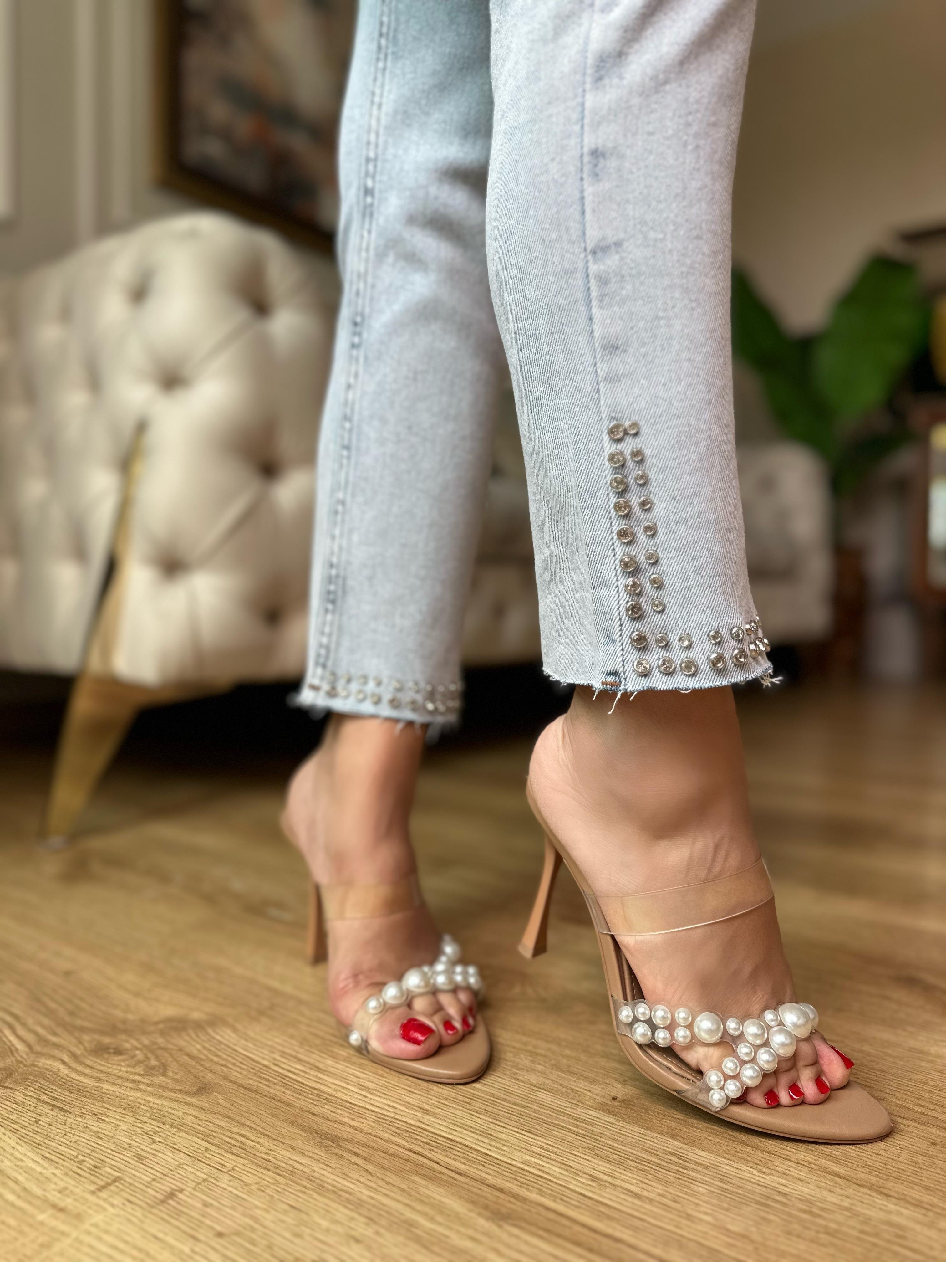 8597 Cepleri ve Paçaları Taşlı Mom Jean
