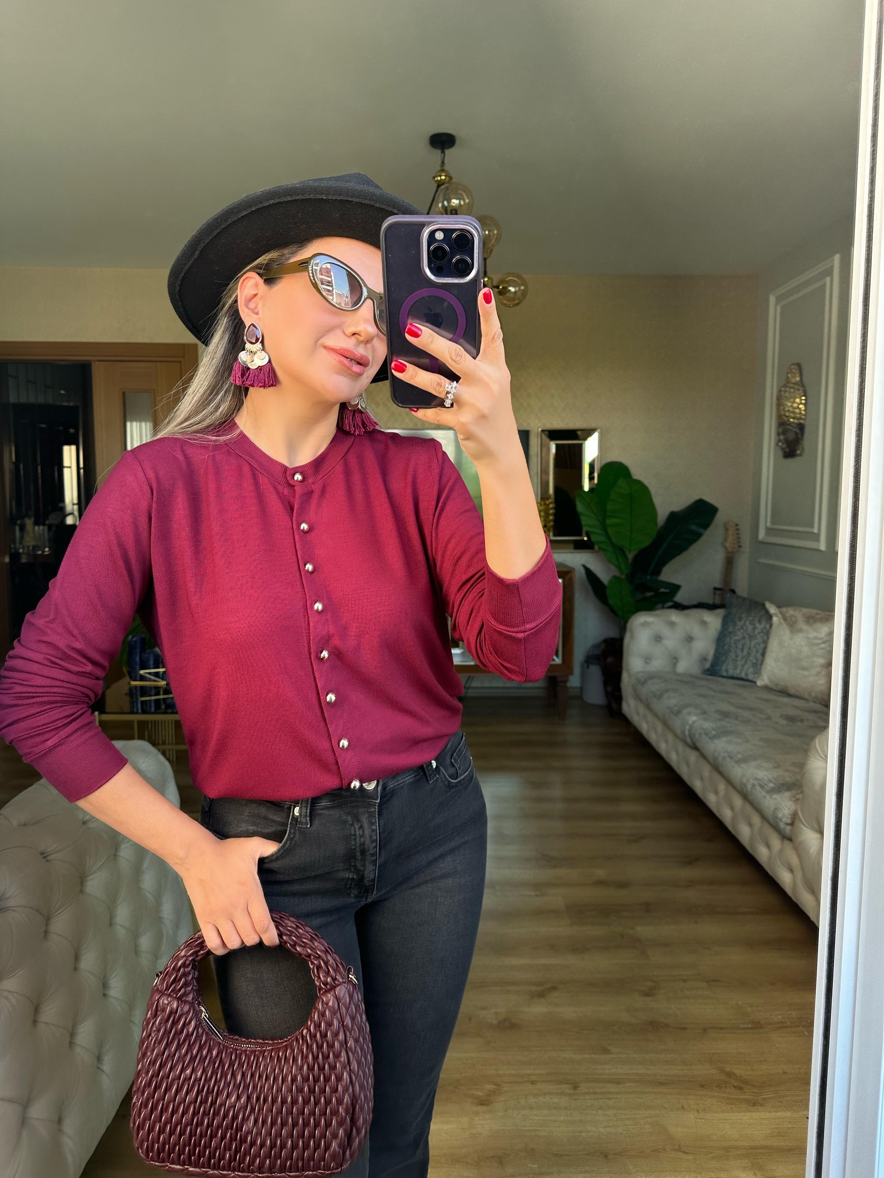8613 Bordo Önden Düğmeli Hırka