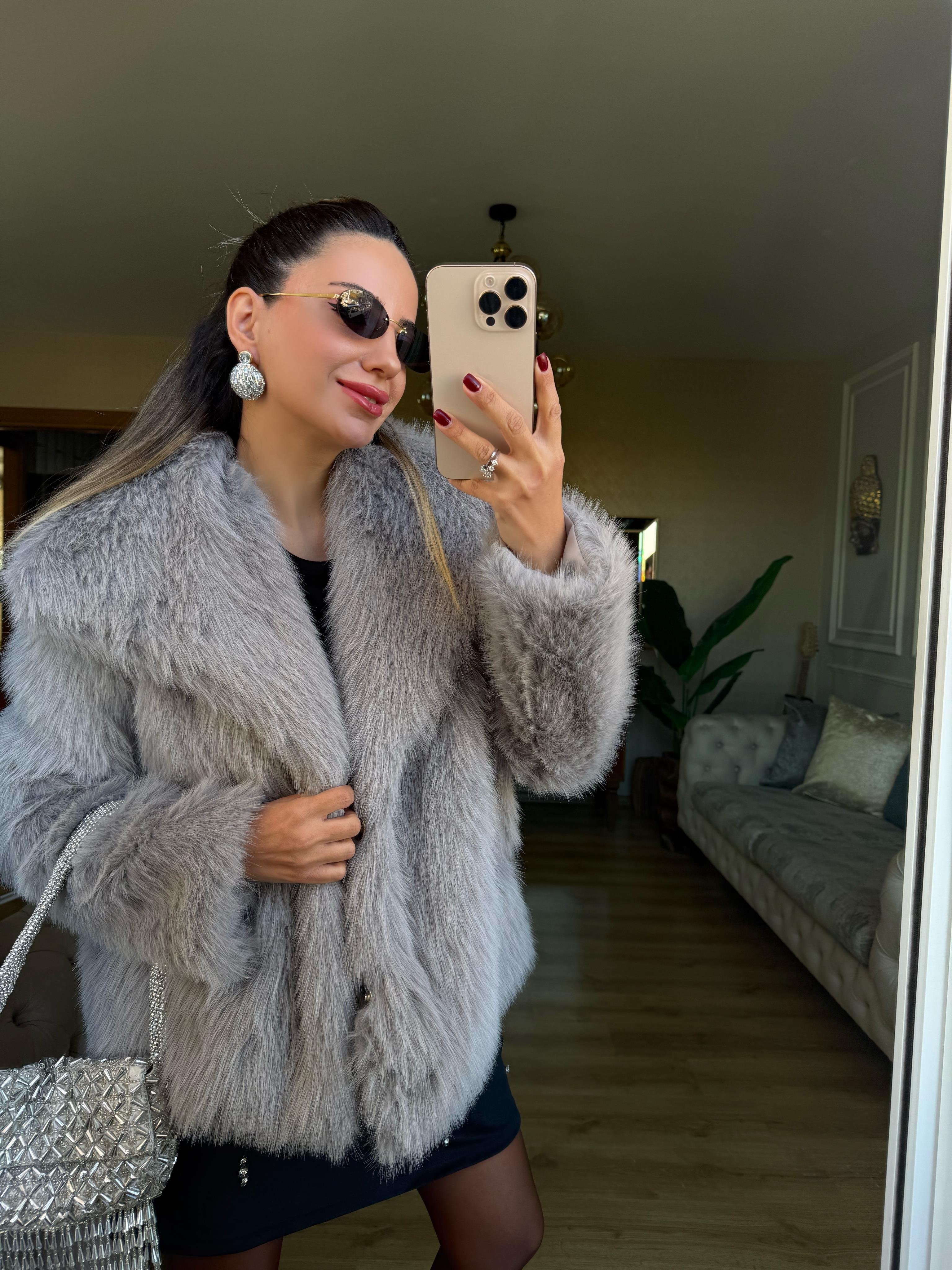 8686 Şal Yaka Premium Kürk