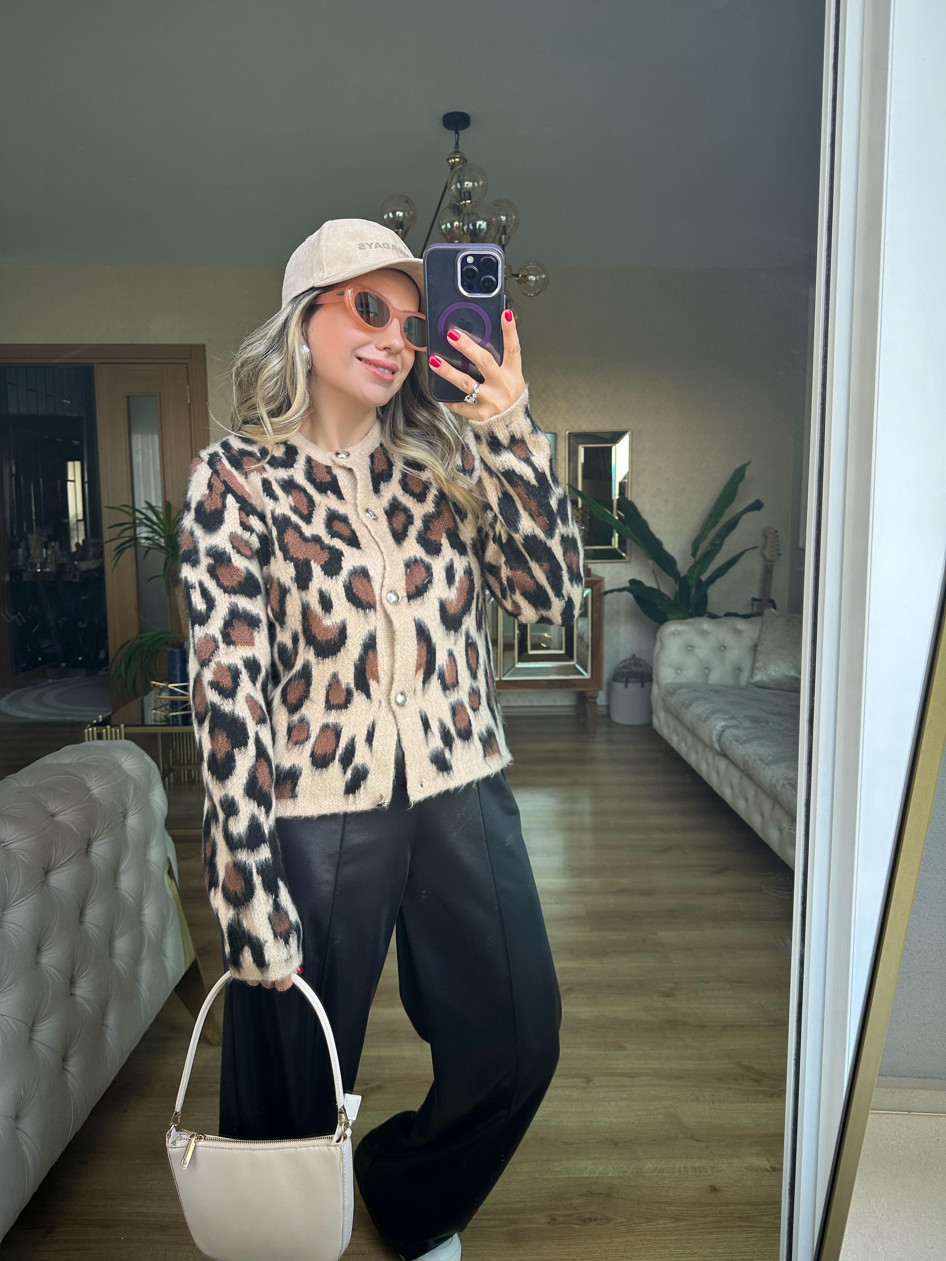 8687 Leopar Desen Hırka
