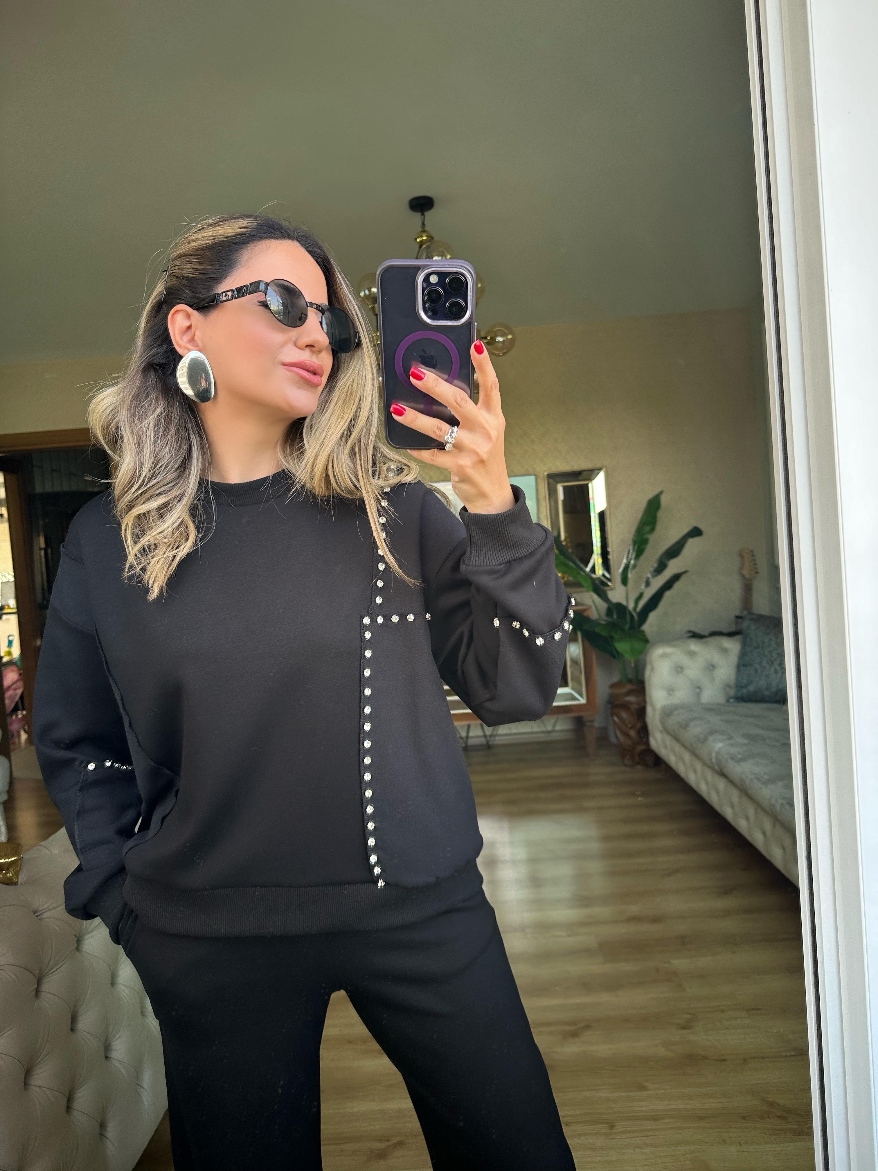 8723 Siyah Kol İşlemeli Sweatshirt