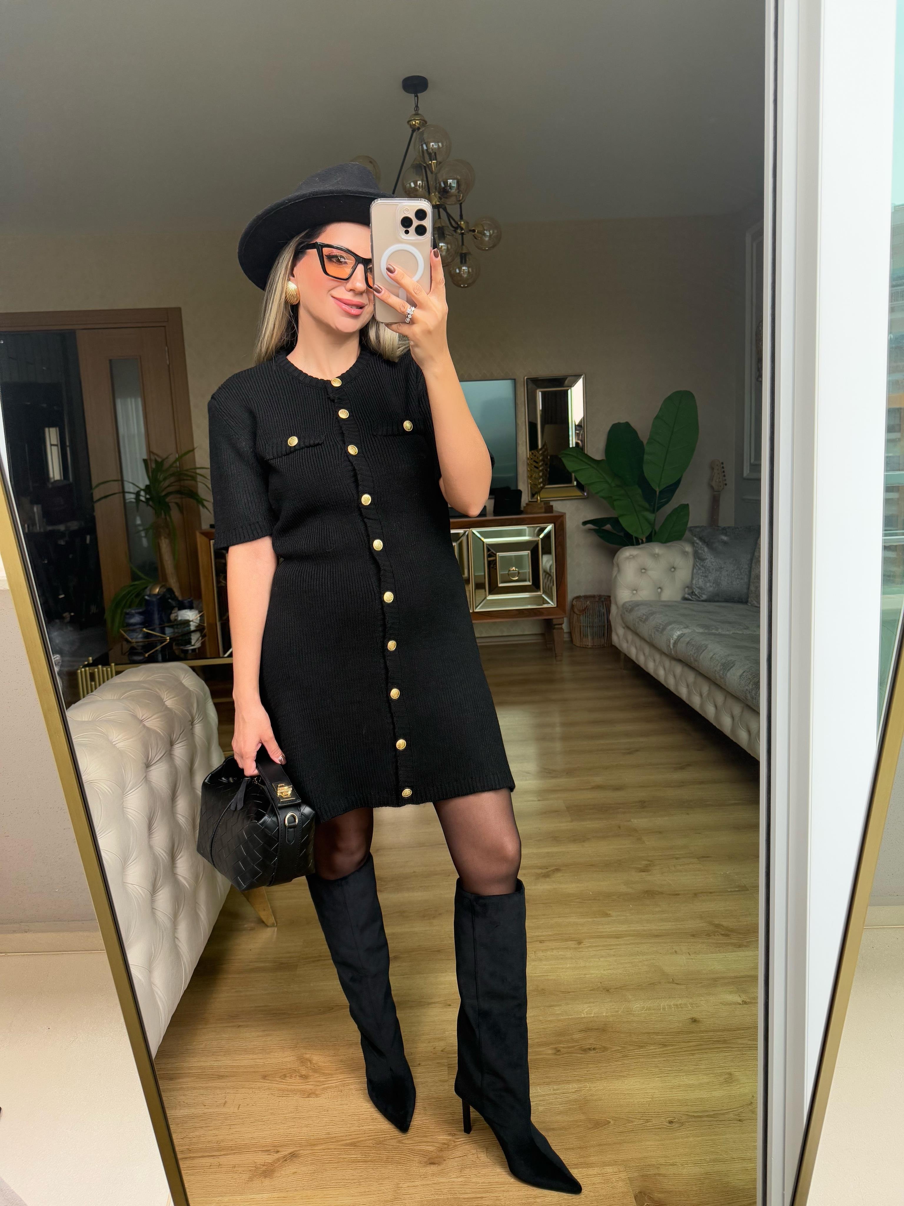 8910 Gold Düğmeli Triko Elbise