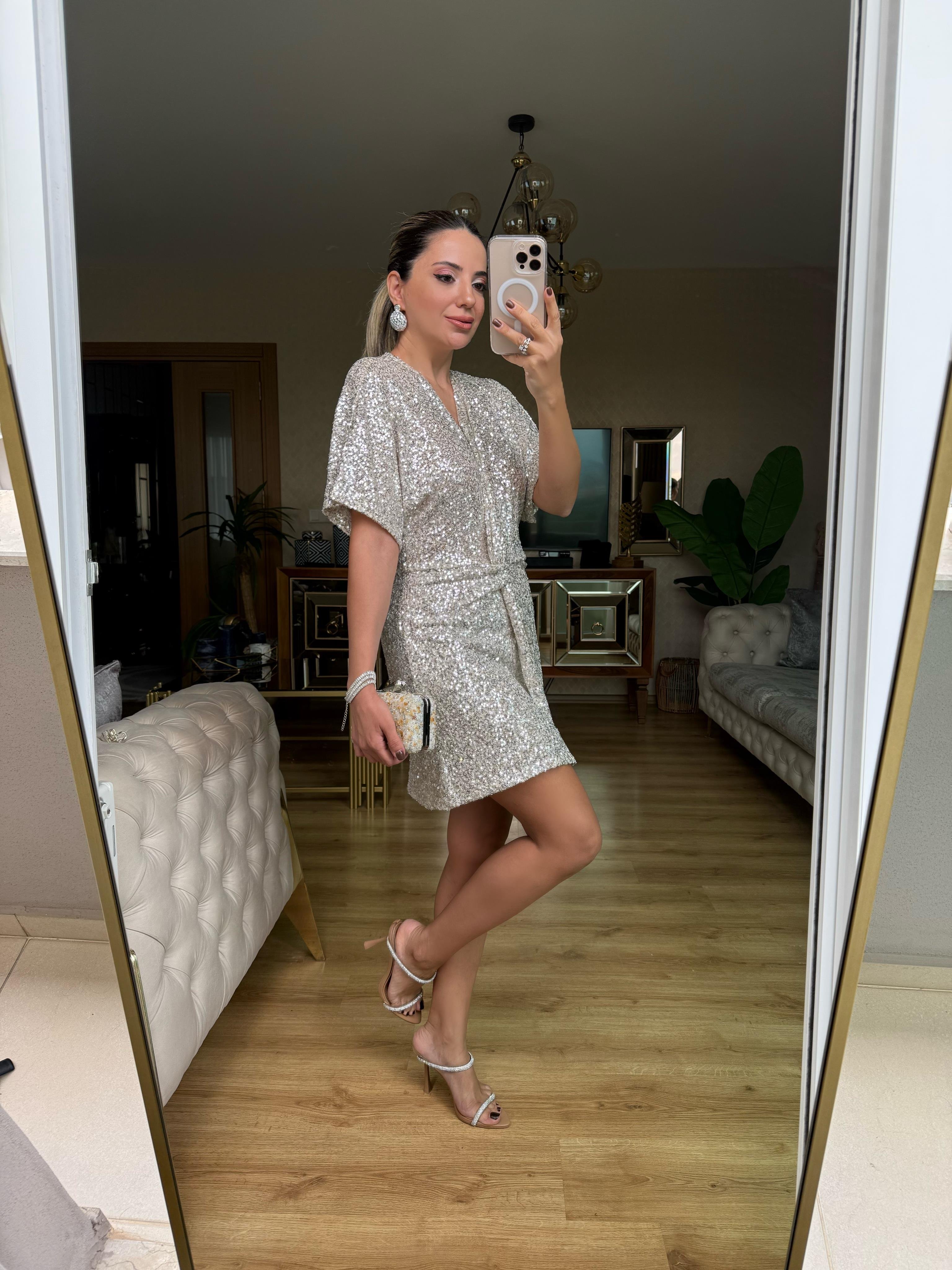 8912 Payetli Orj Marka Elbise