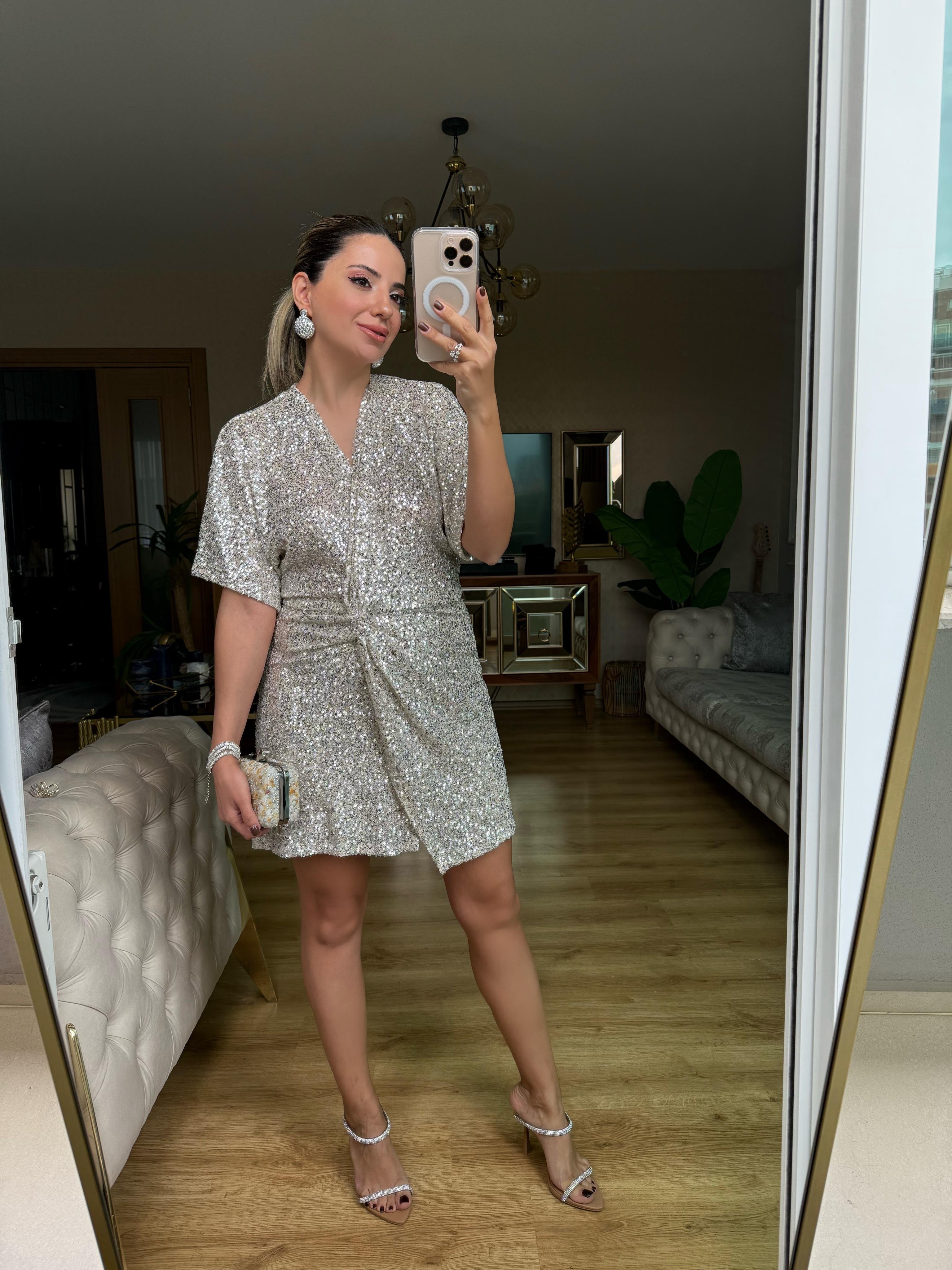 8912 Payetli Orj Marka Elbise