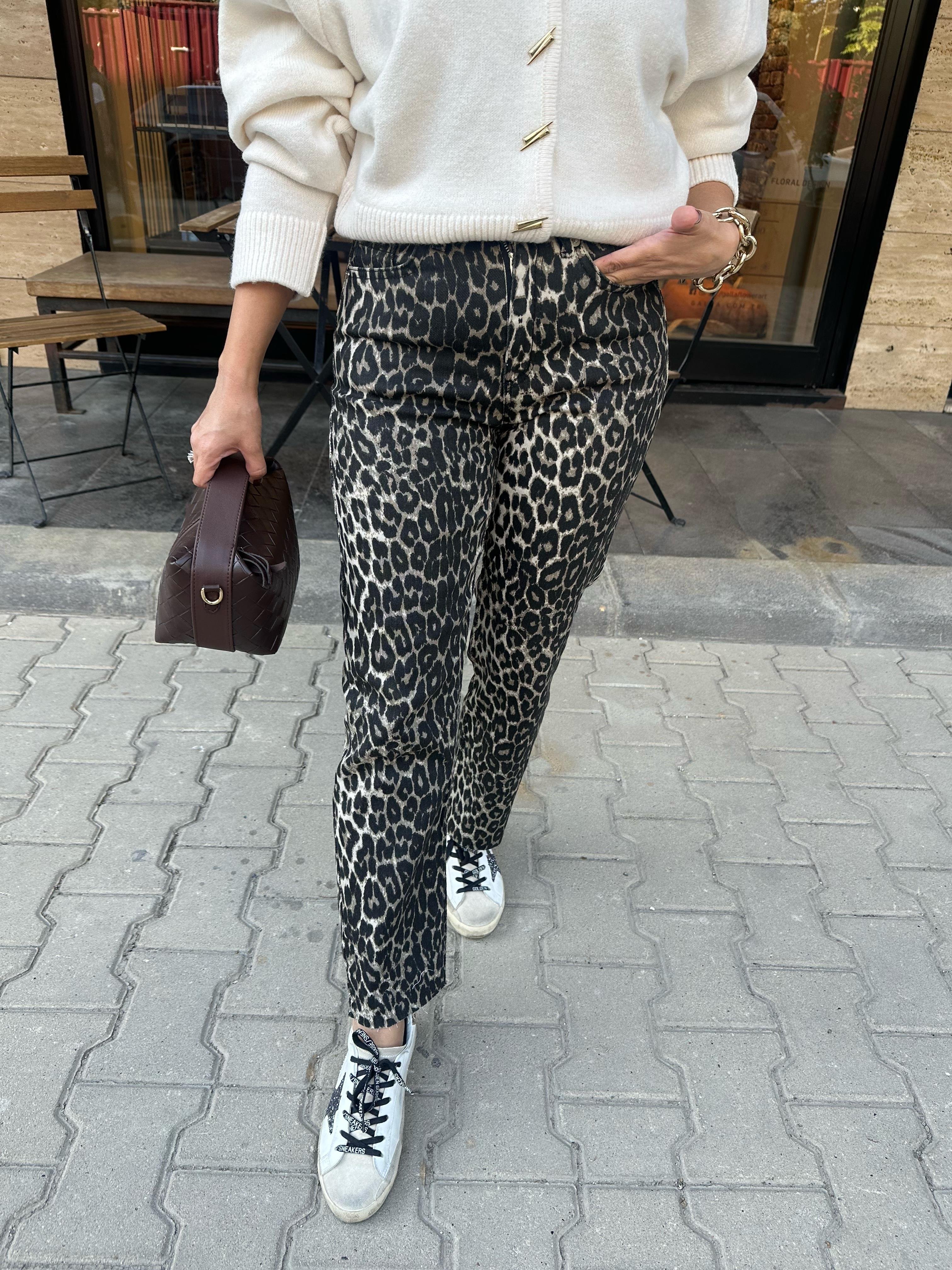 8937 Leopar Paça Kesik Pantolon