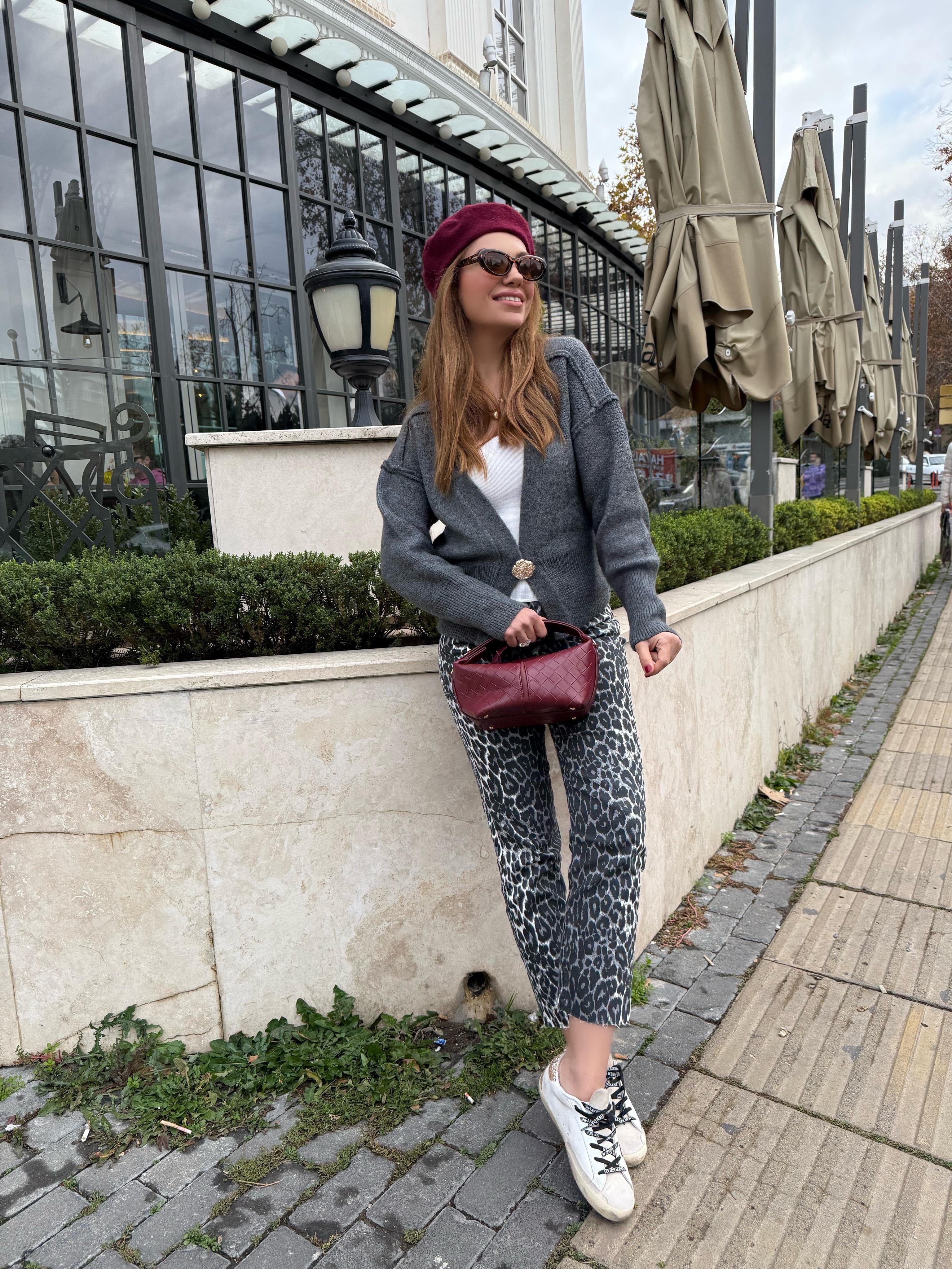 8938 Gold Tek Düğmeli Hırka