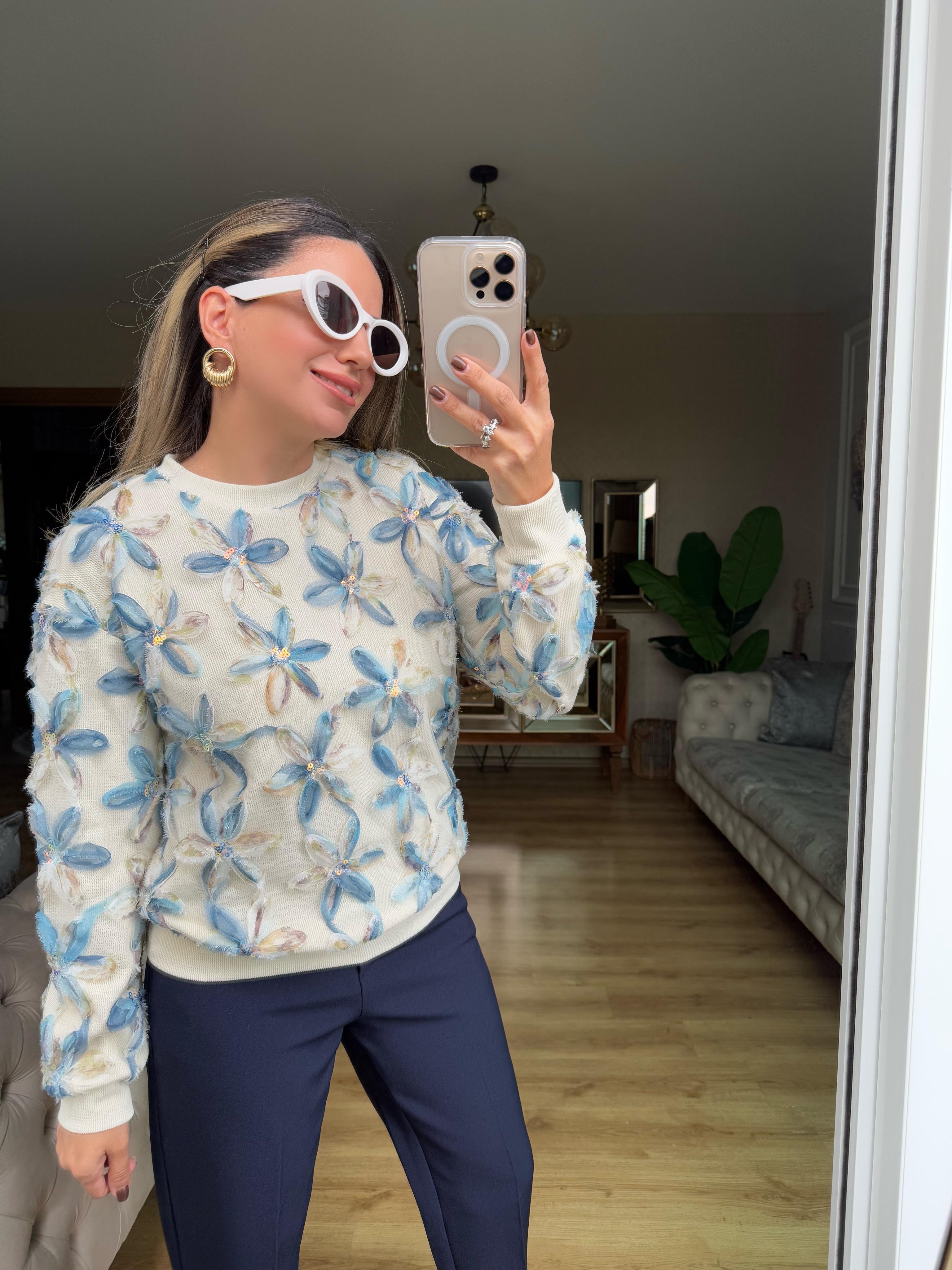 8940 Çiçekli Tül Bluz