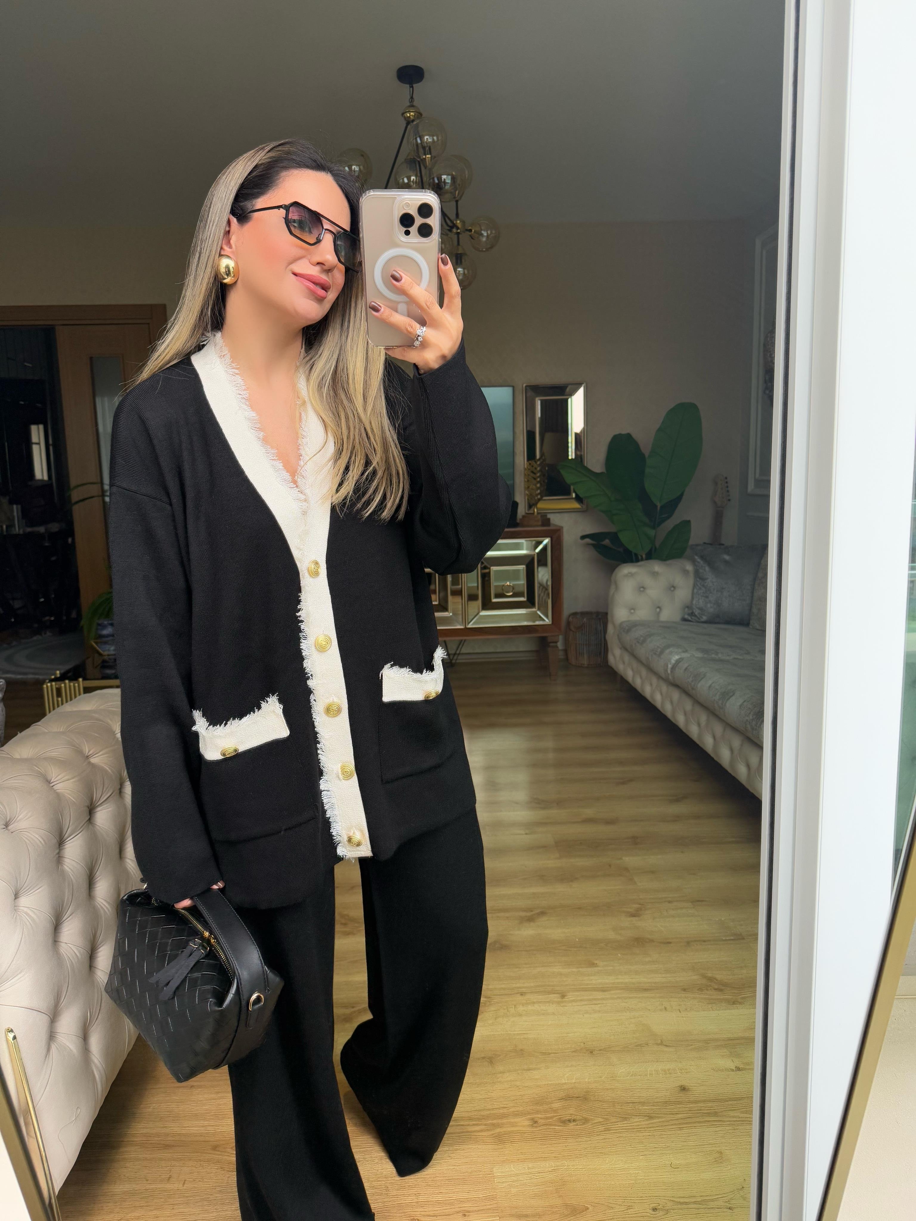 8988 Siyah Krem Detaylı Cepli Hırka