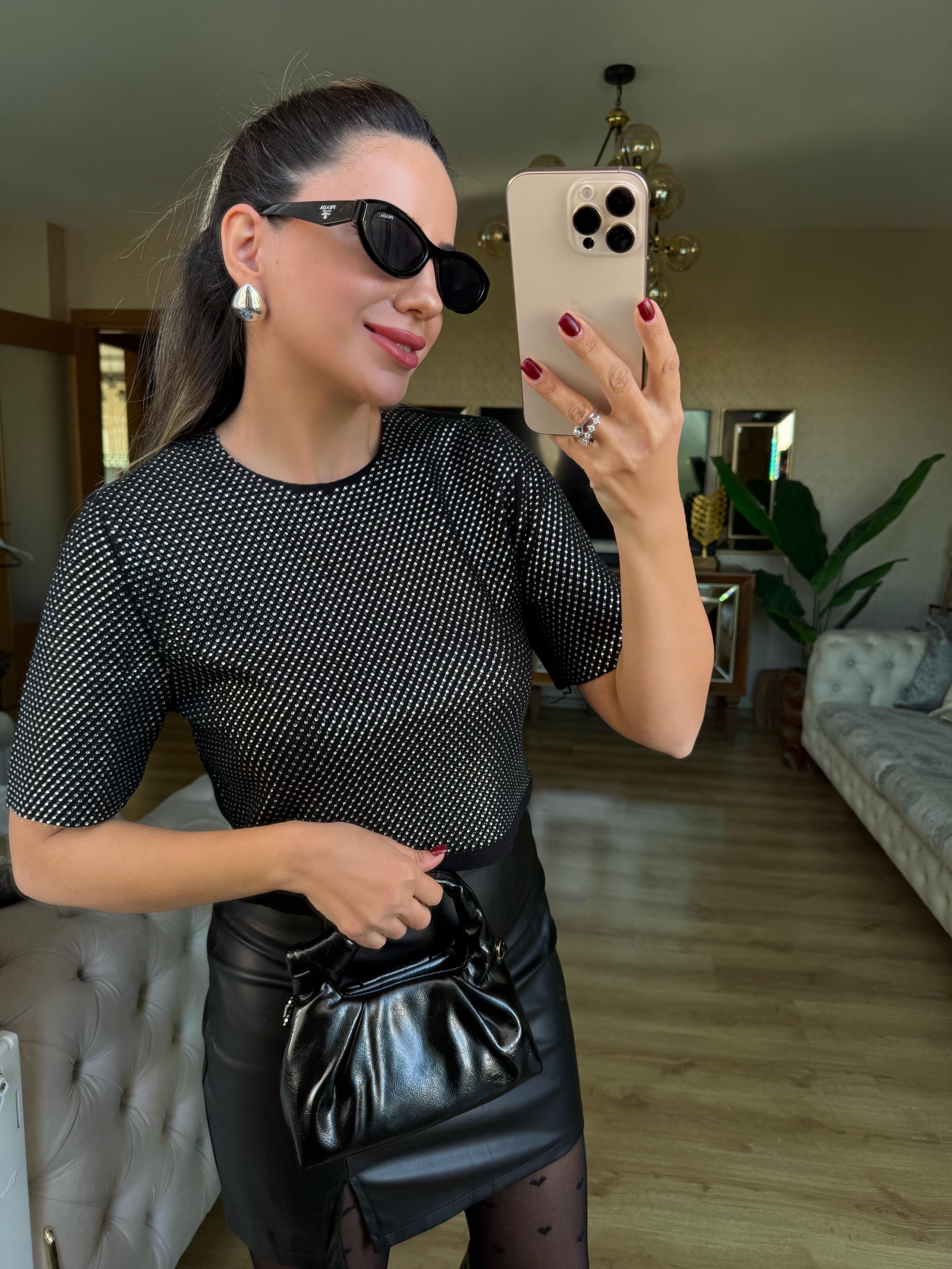 9010 Taşlı Triko Bluz