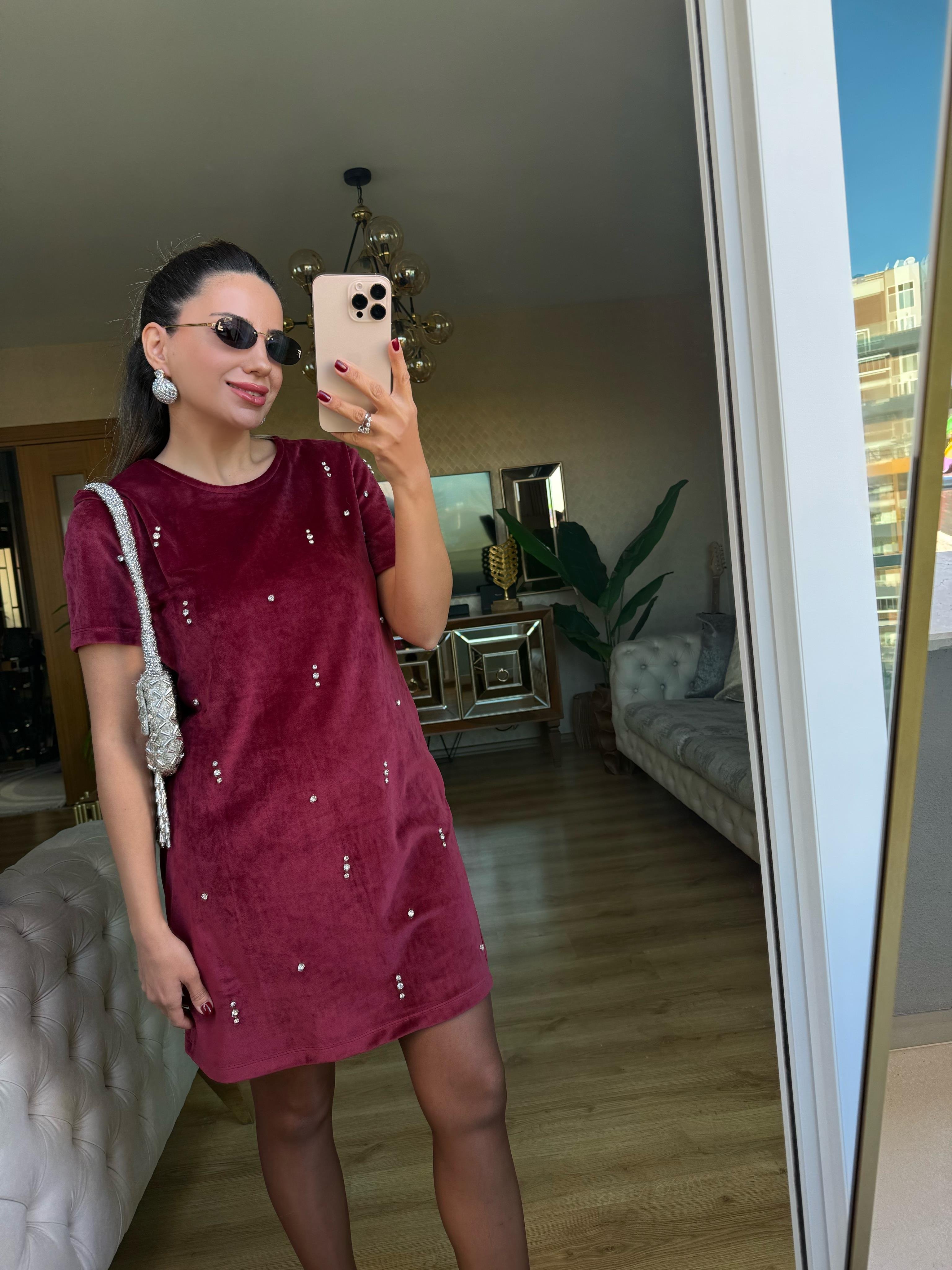 9017 Taşlı Kadife Elbise