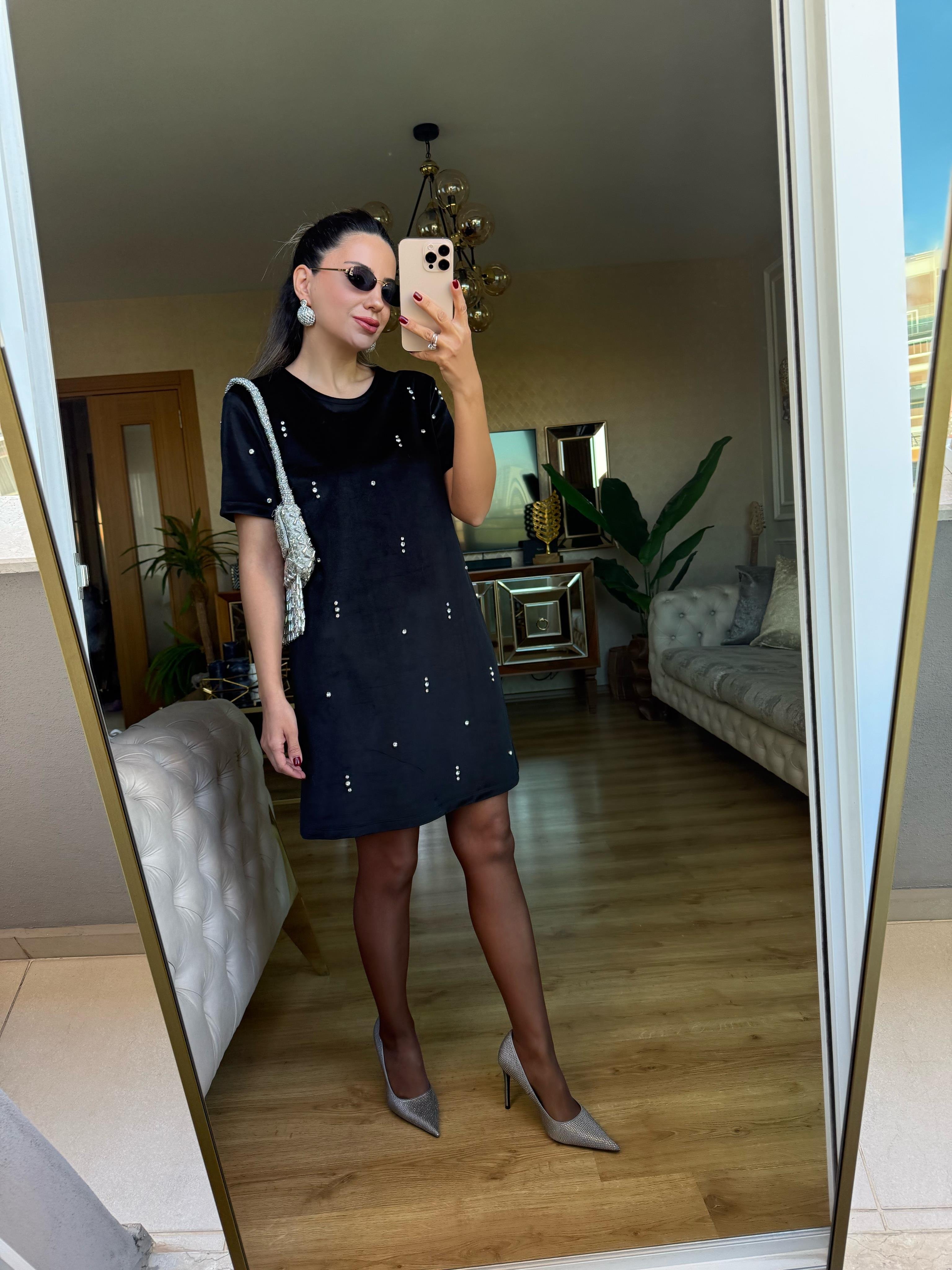 9017 Taşlı Kadife Elbise