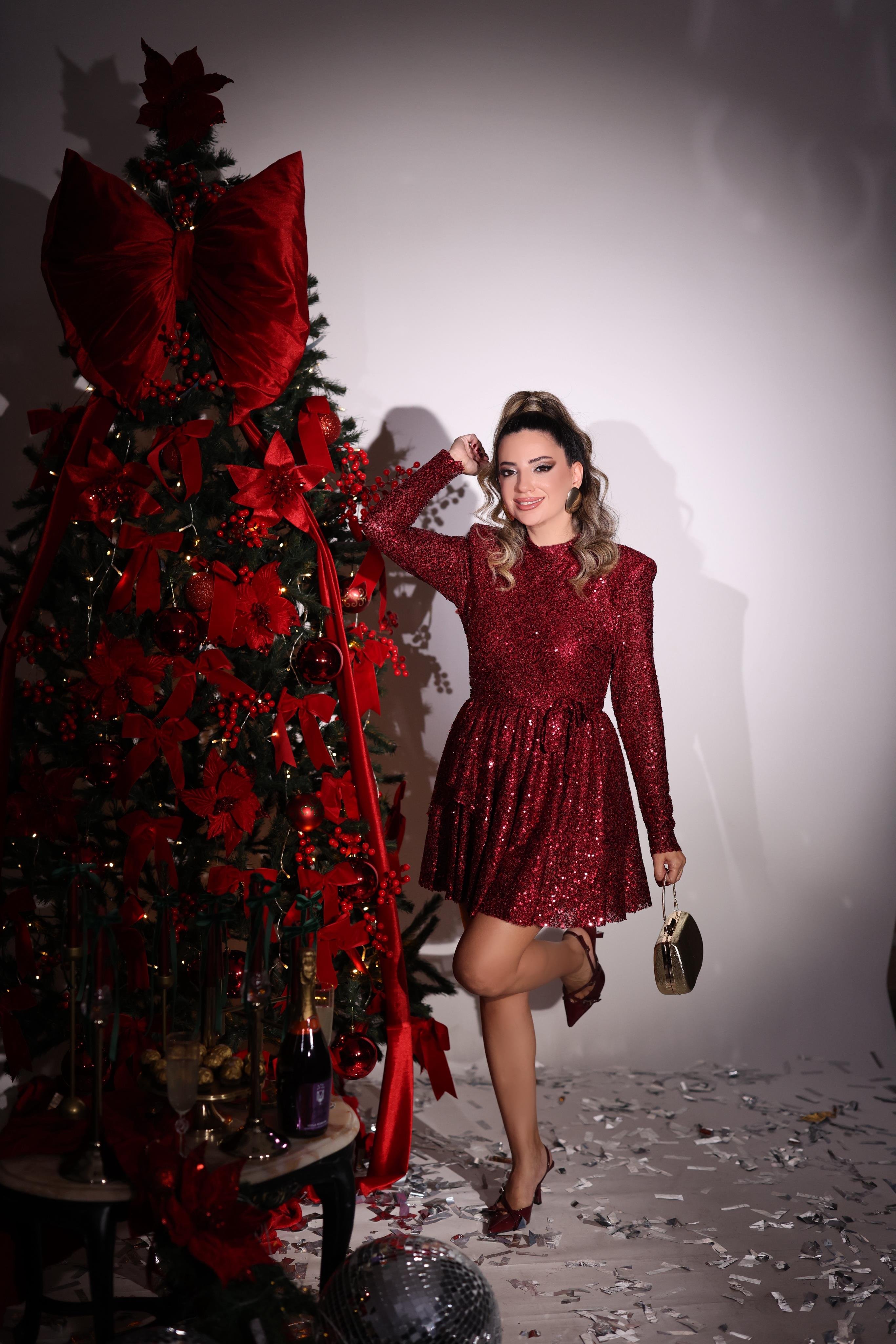 9053 Uzun Kol Katlı Elbise