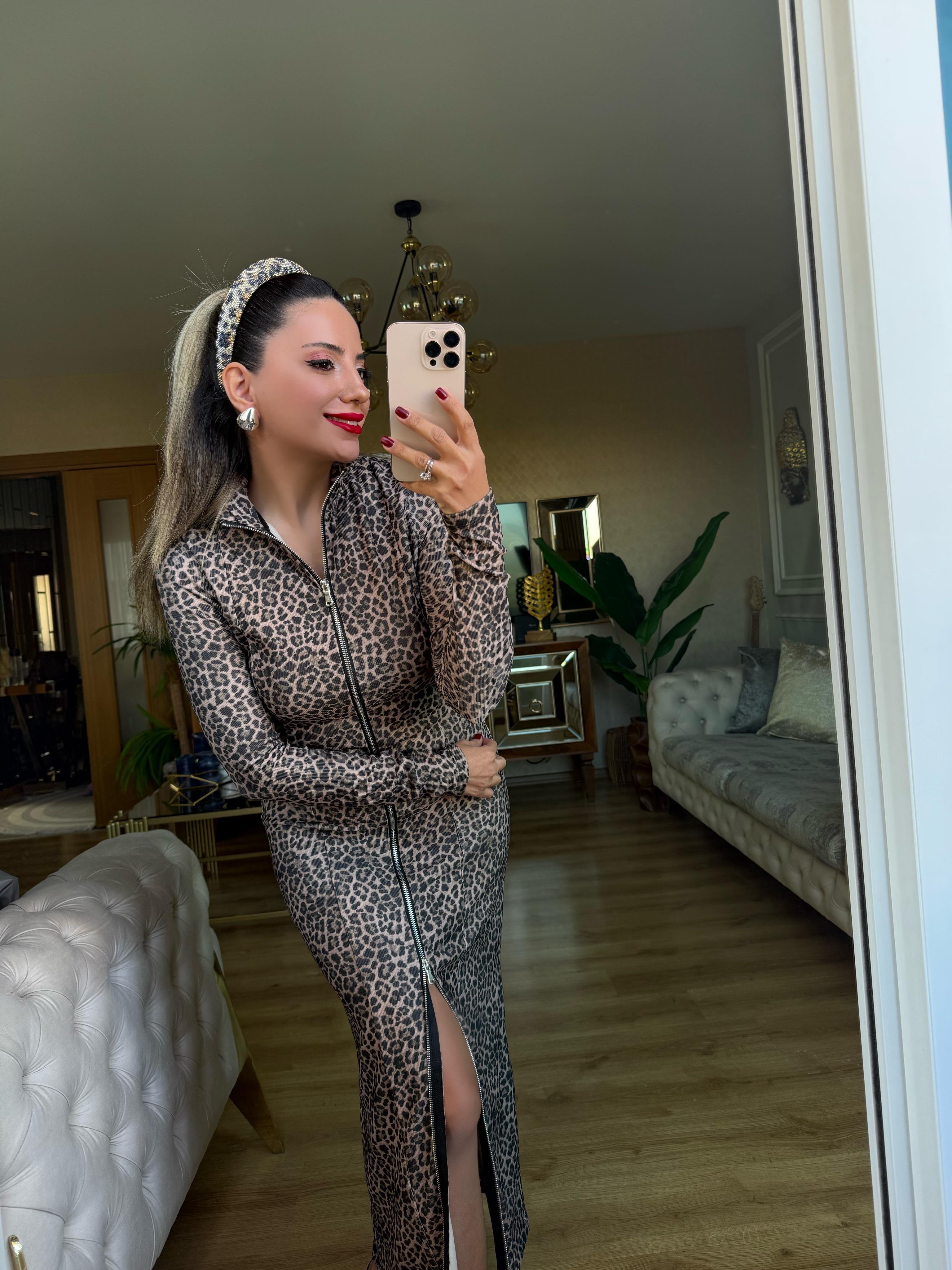 9055 Önden Fermuarlı Leopar Elbise