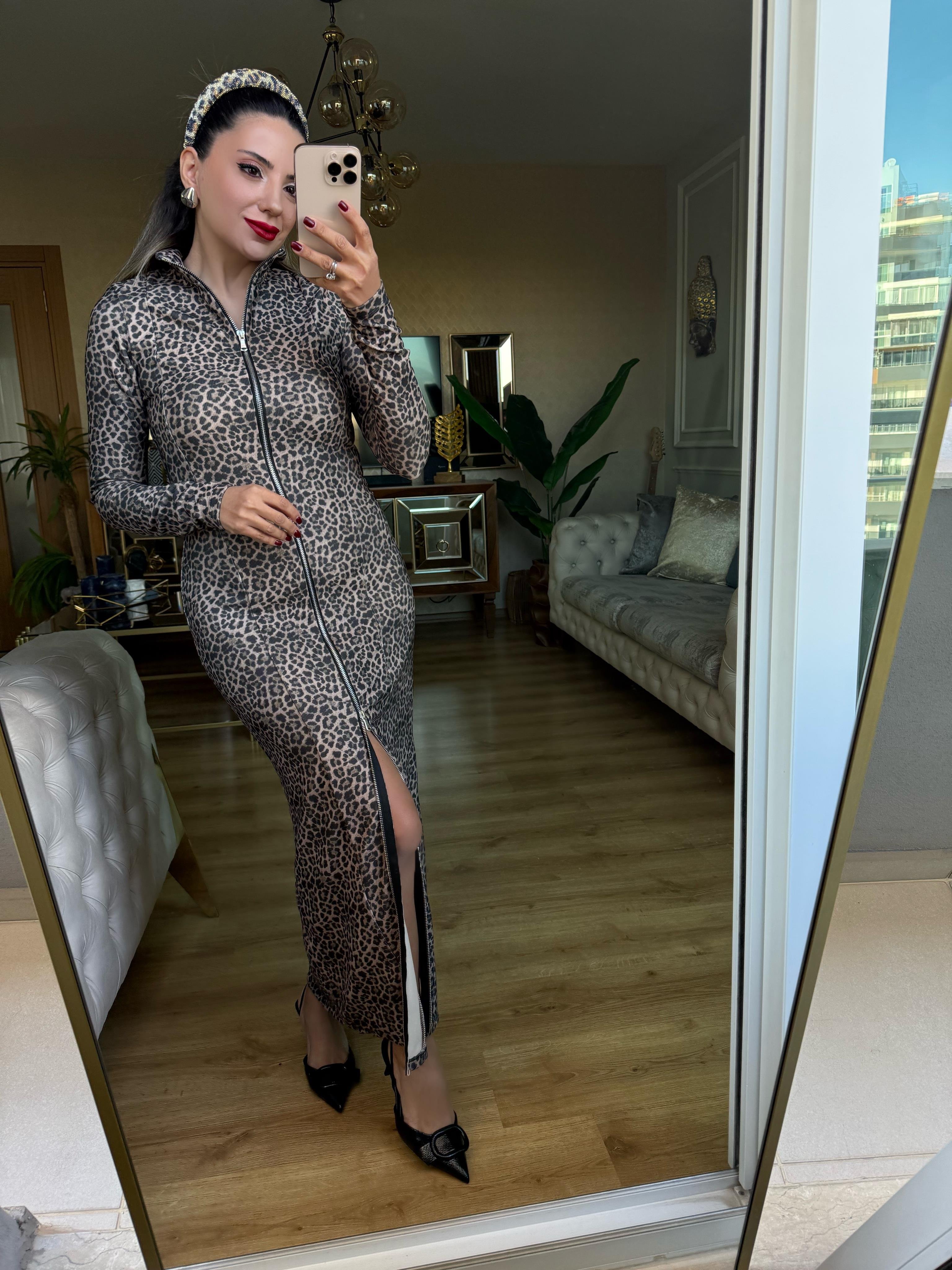 9055 Önden Fermuarlı Leopar Elbise