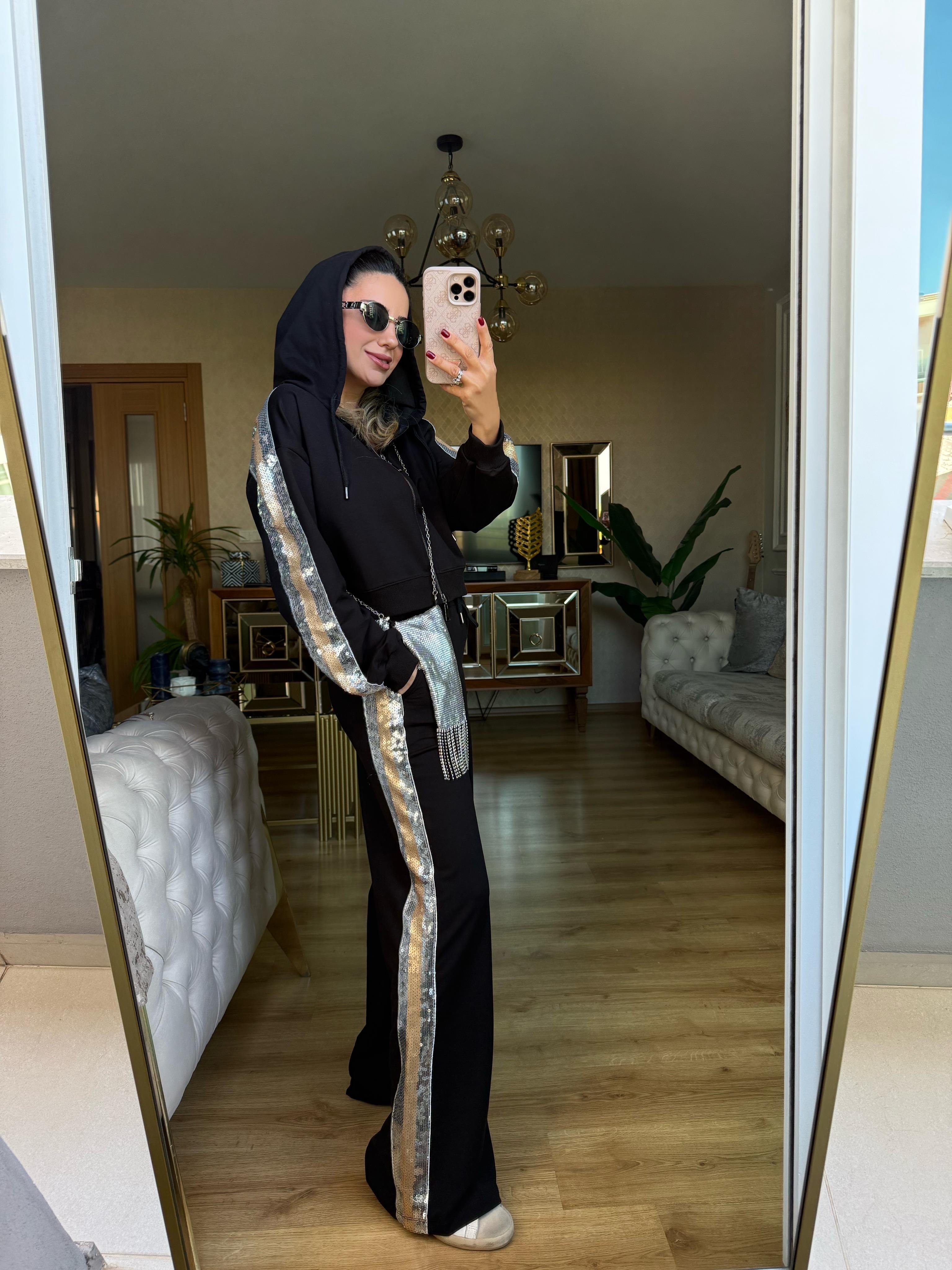 9078 Yanları Payetli Eşofman Takım