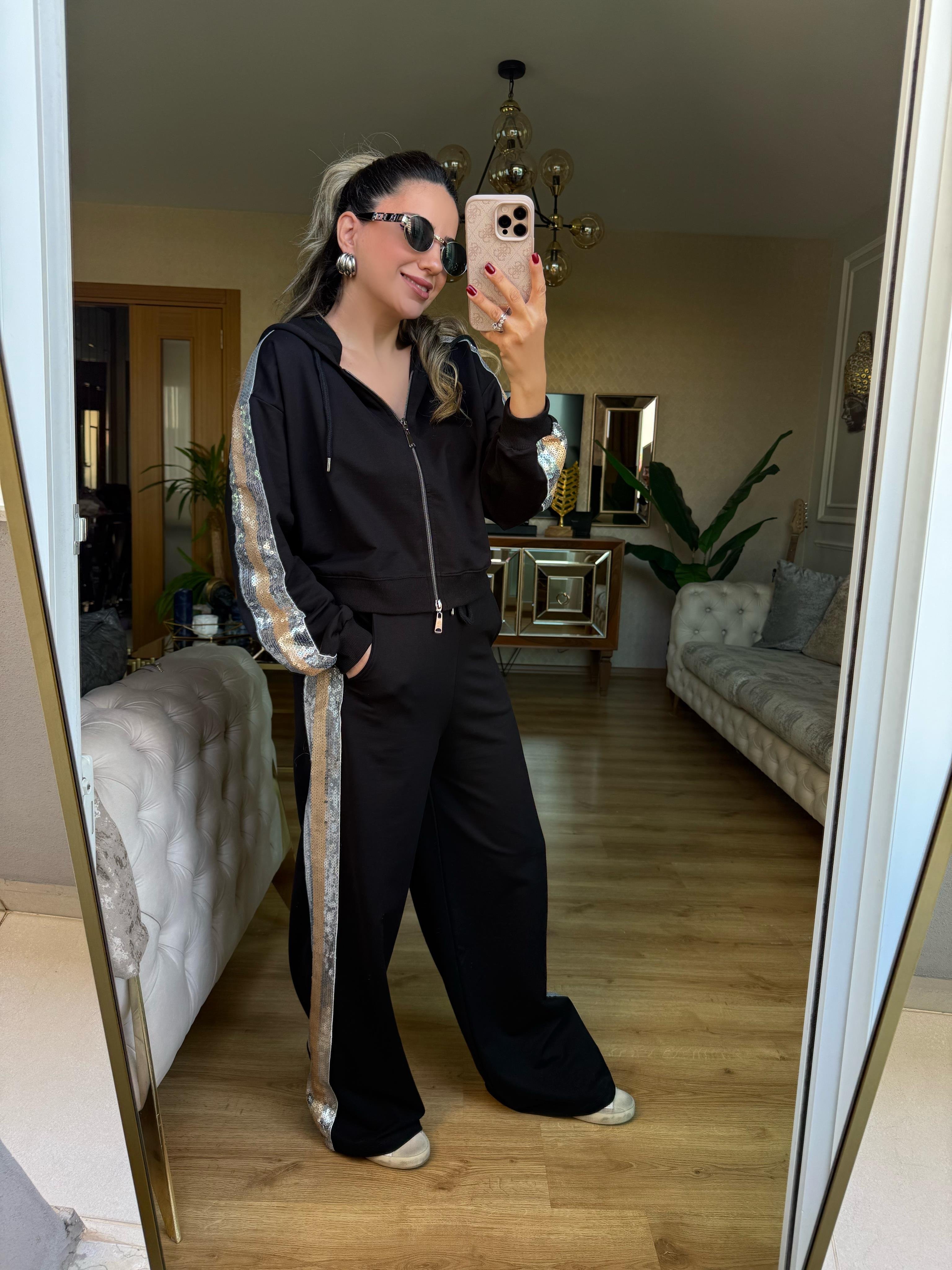 9078 Yanları Payetli Eşofman Takım