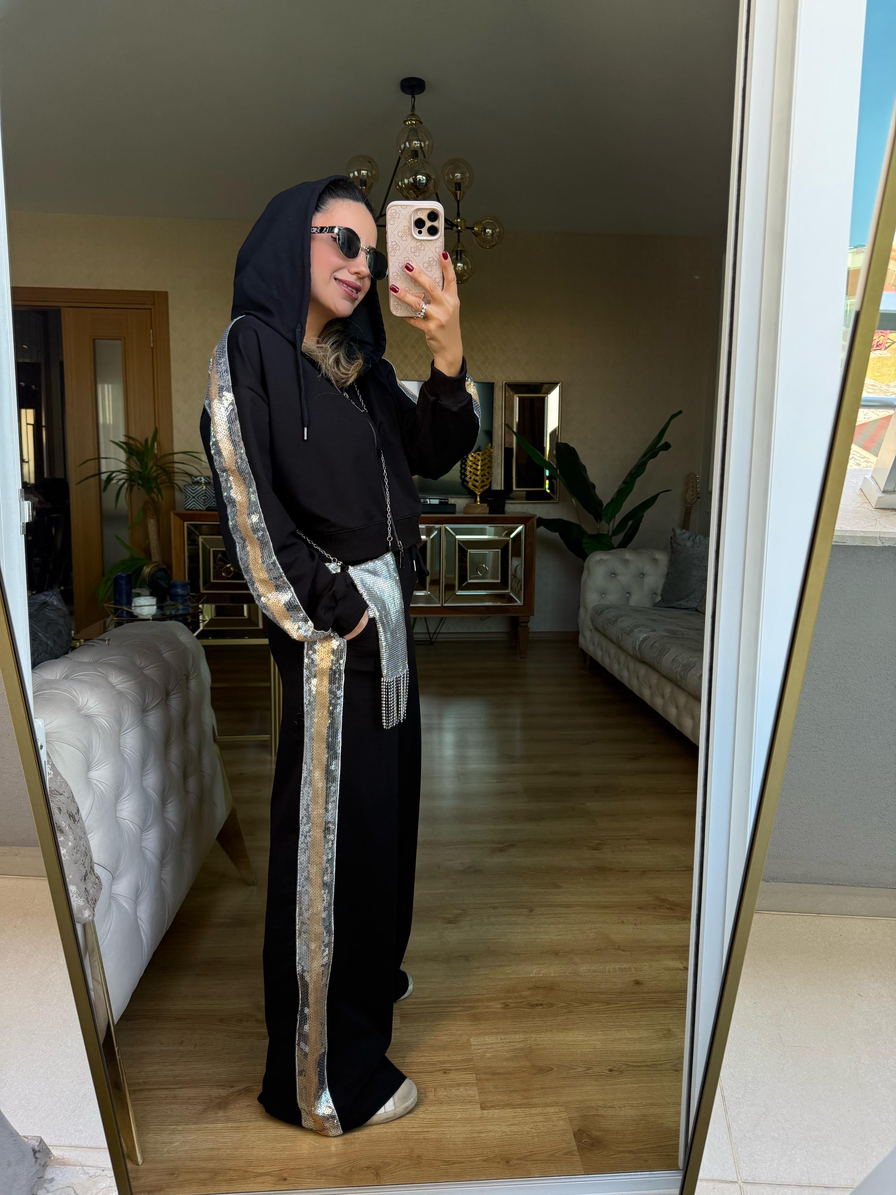 9078 Yanları Payetli Eşofman Takım