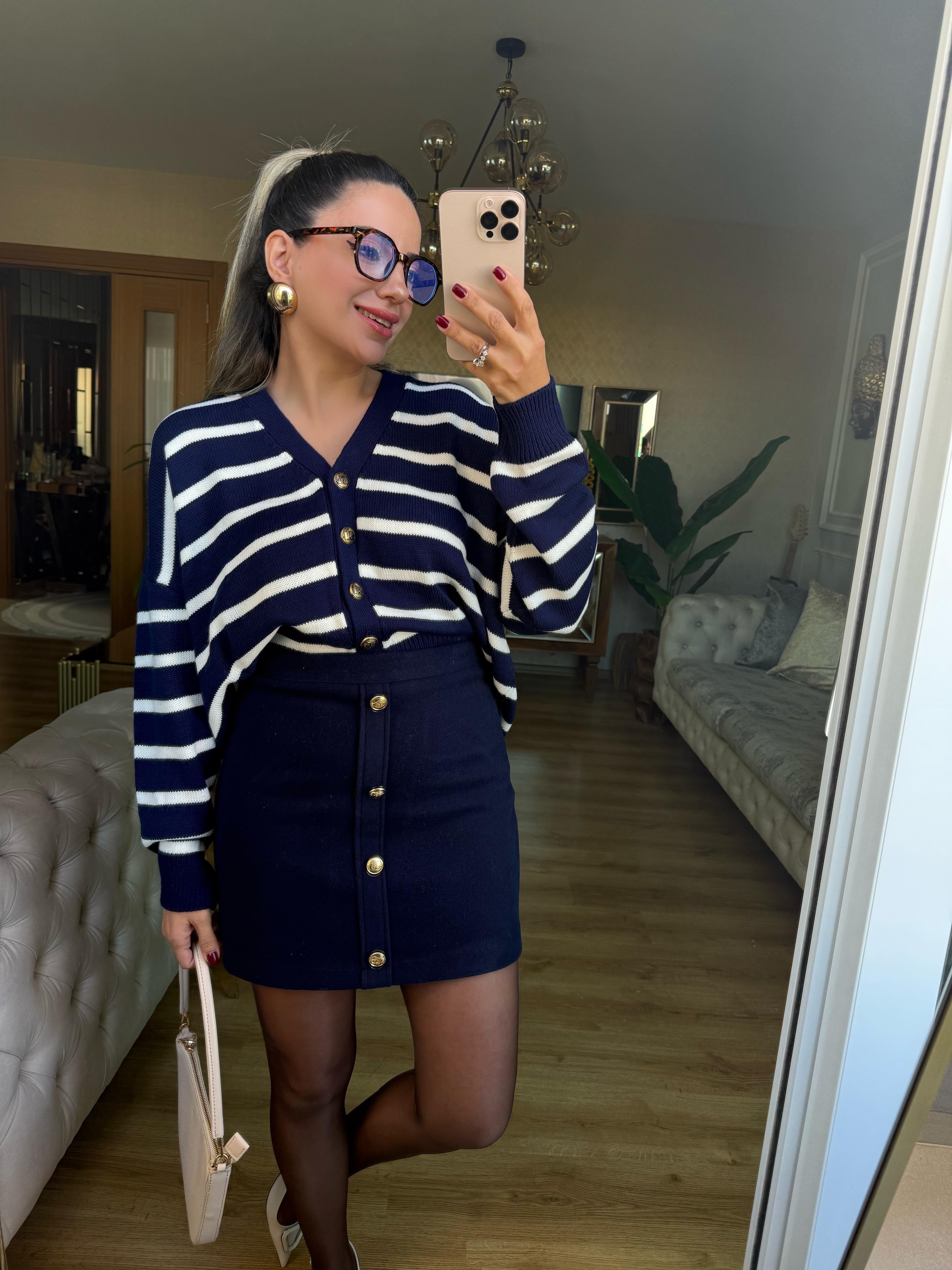 9125 Lacivert Çizgili Hırka