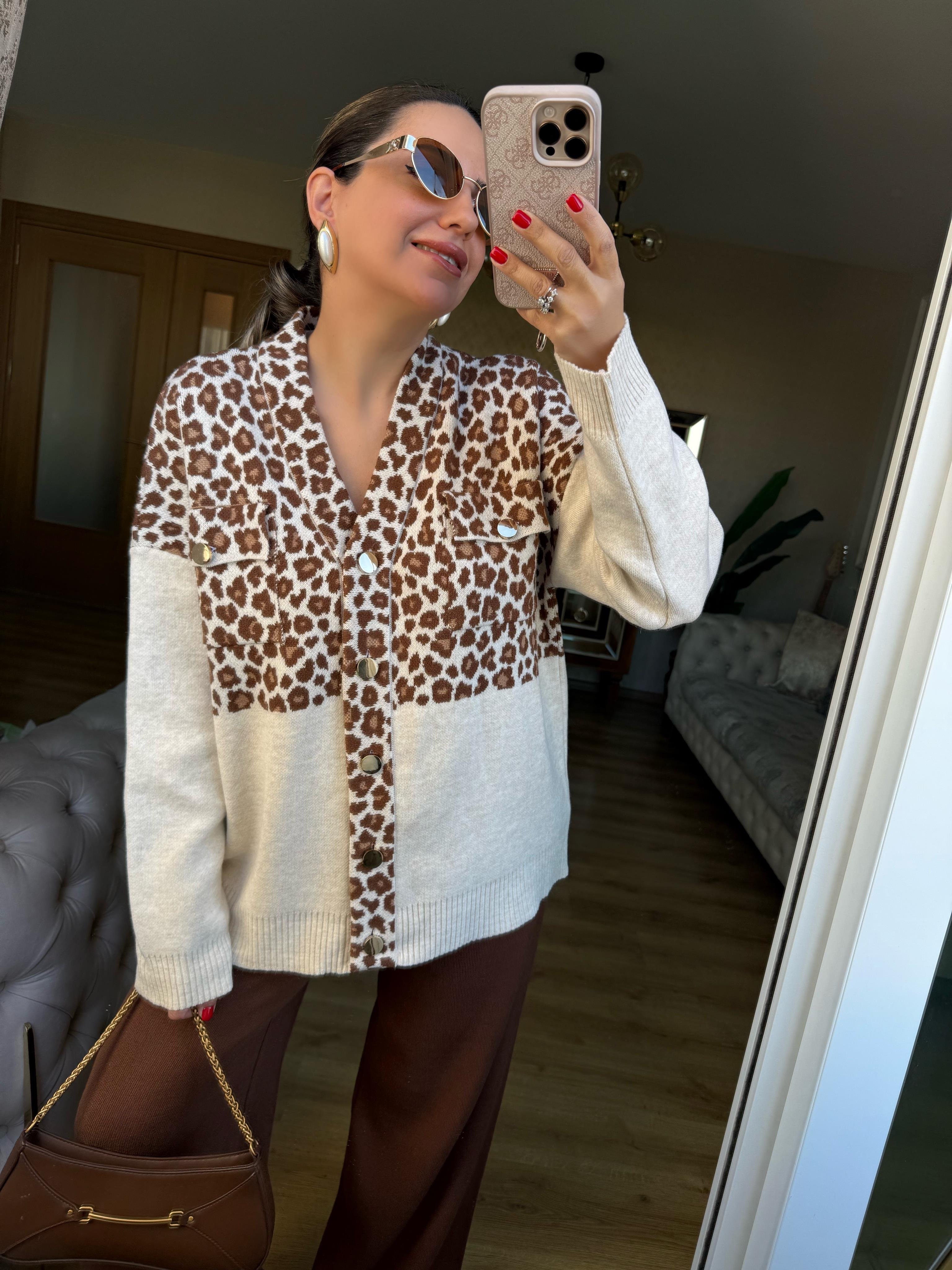 9205 Leopar Desenli Cepli Hırka