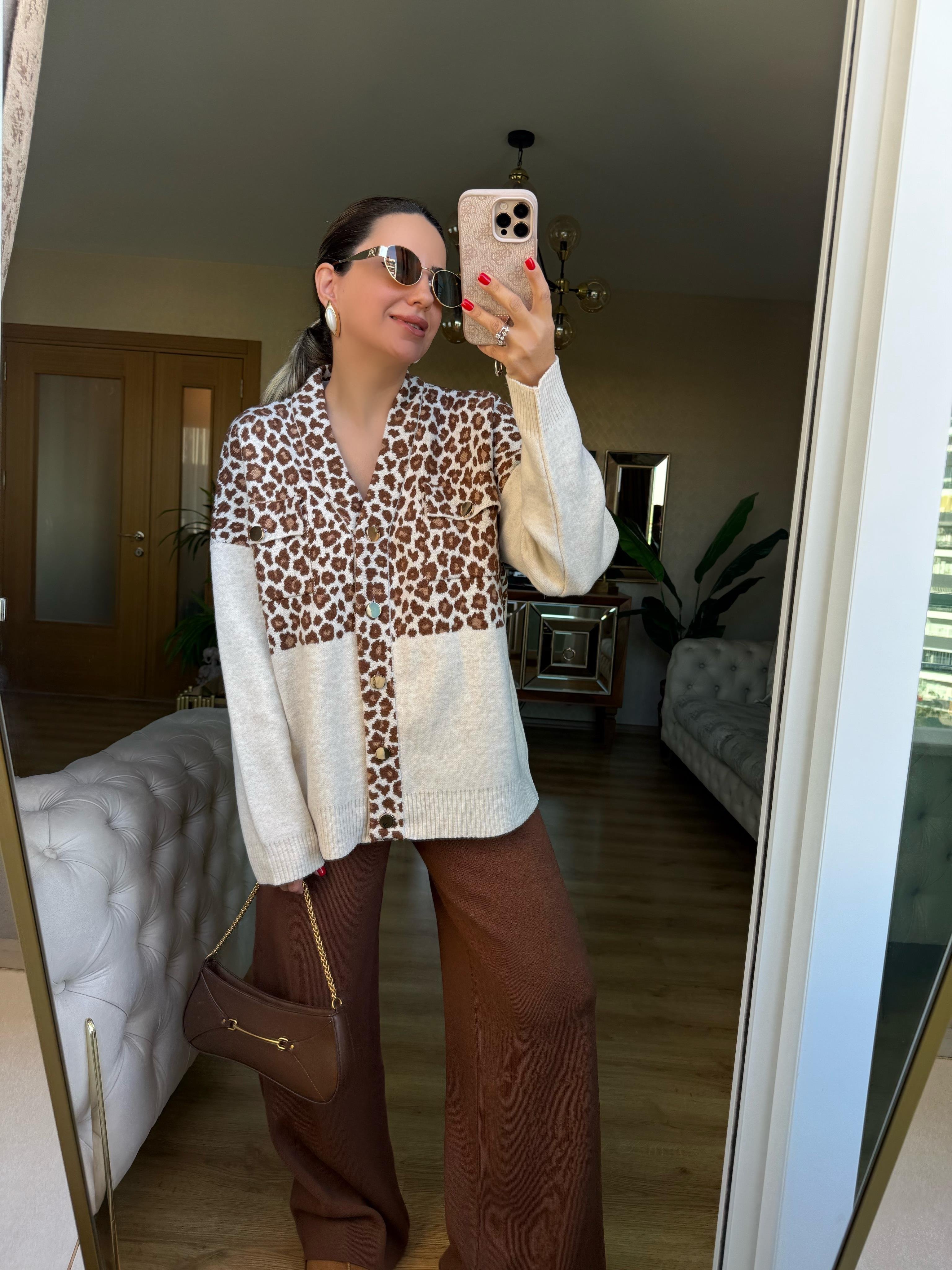 9205 Leopar Desenli Cepli Hırka