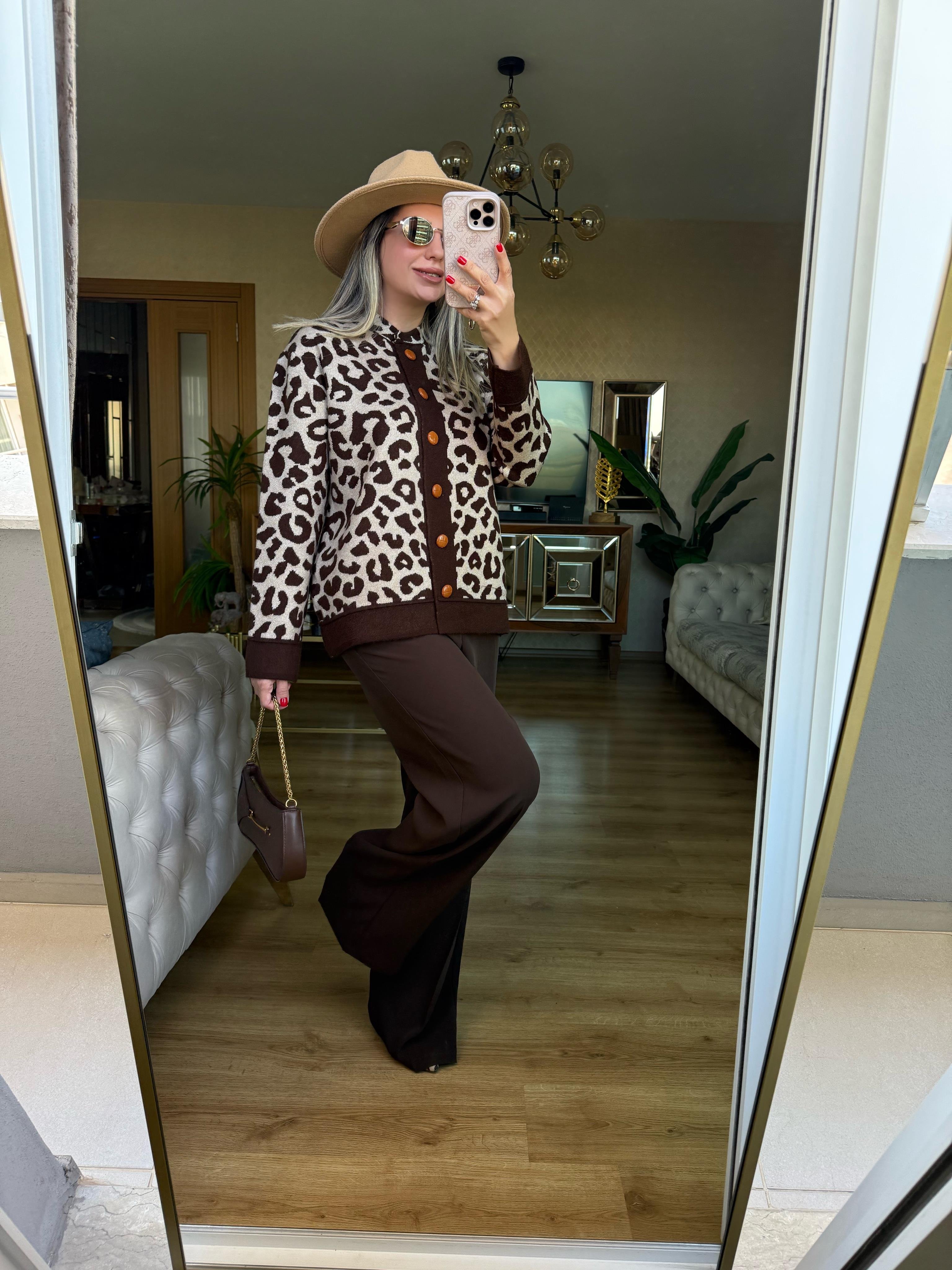 9207 Patili Leopar Hırka
