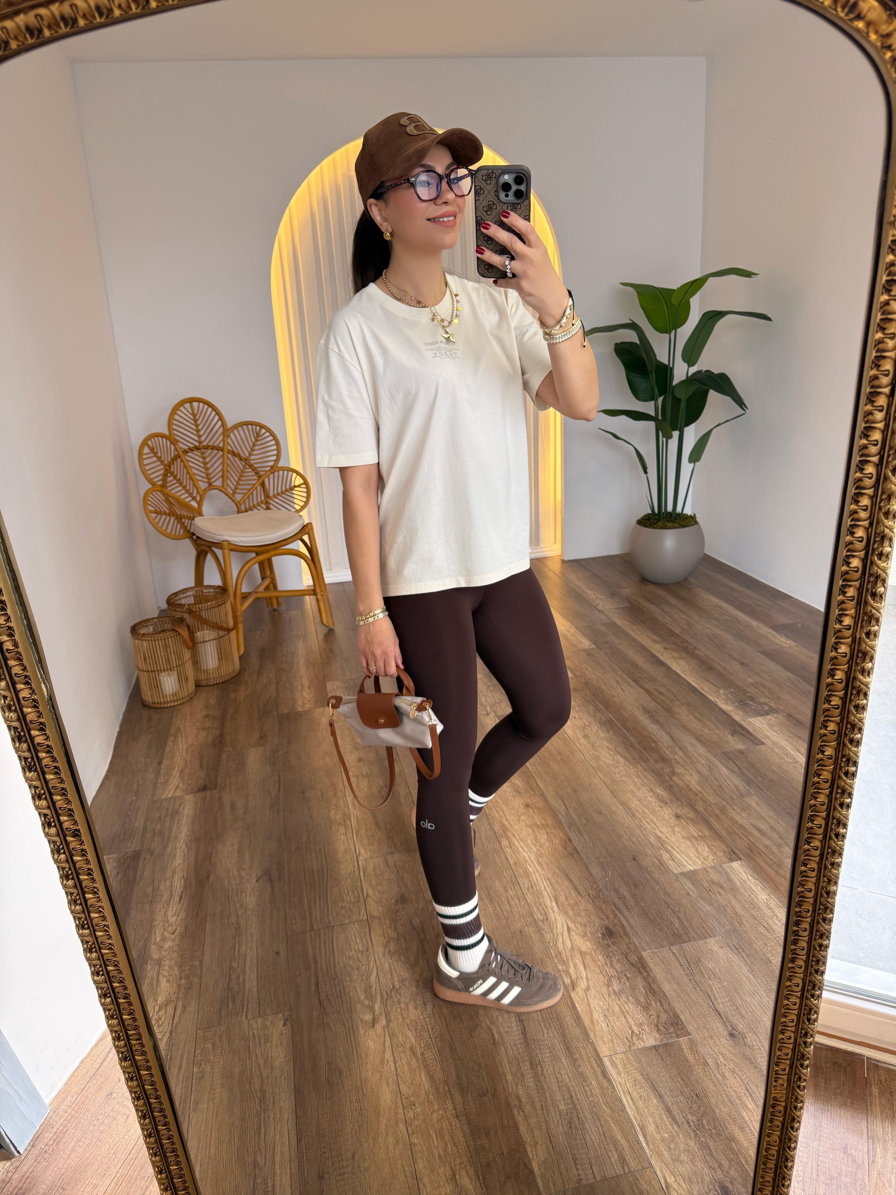 9320 Golden G.Tshirt