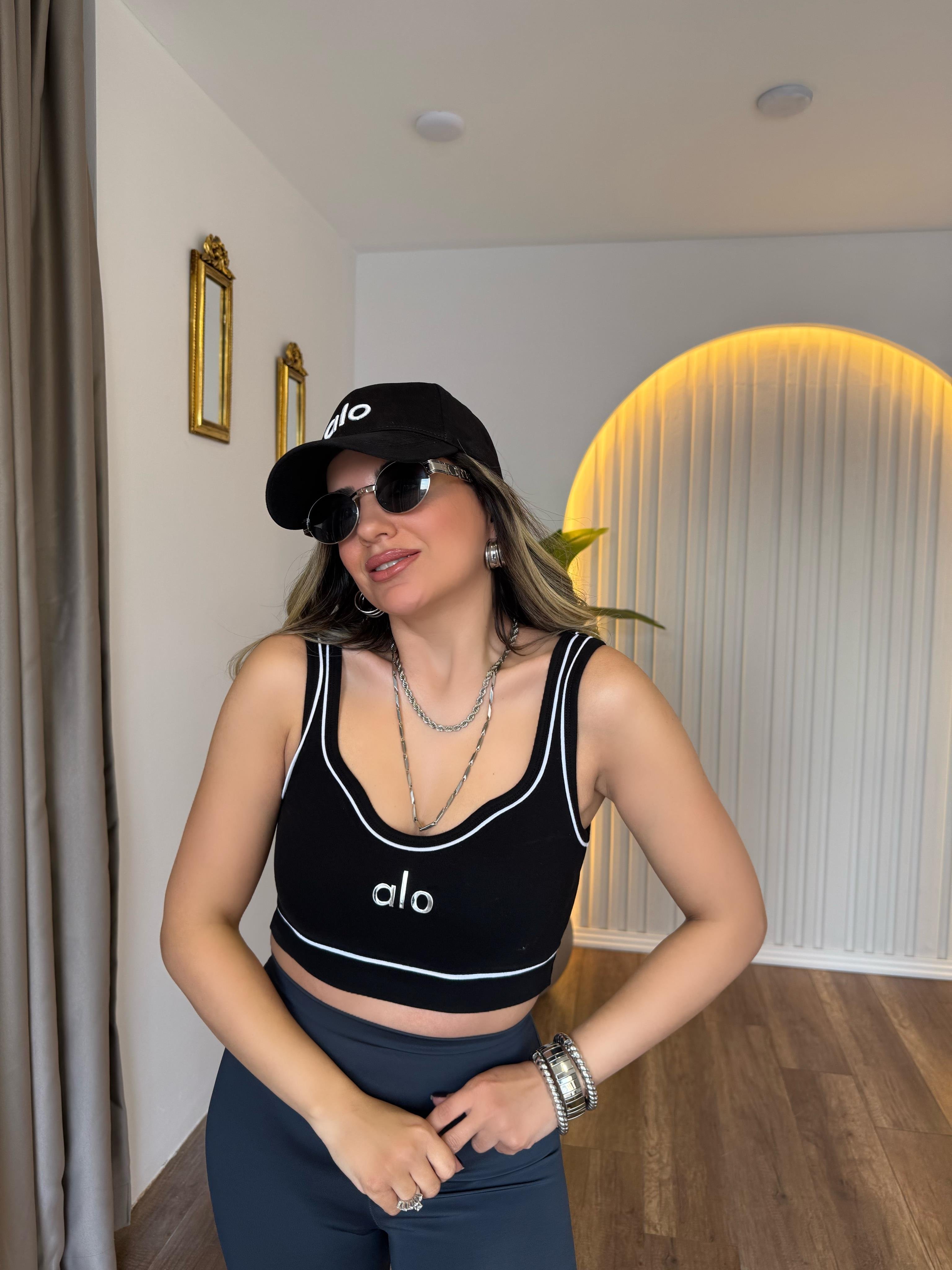 9346 Orj Marka Gümüş Baskılı A.Crop Bluz