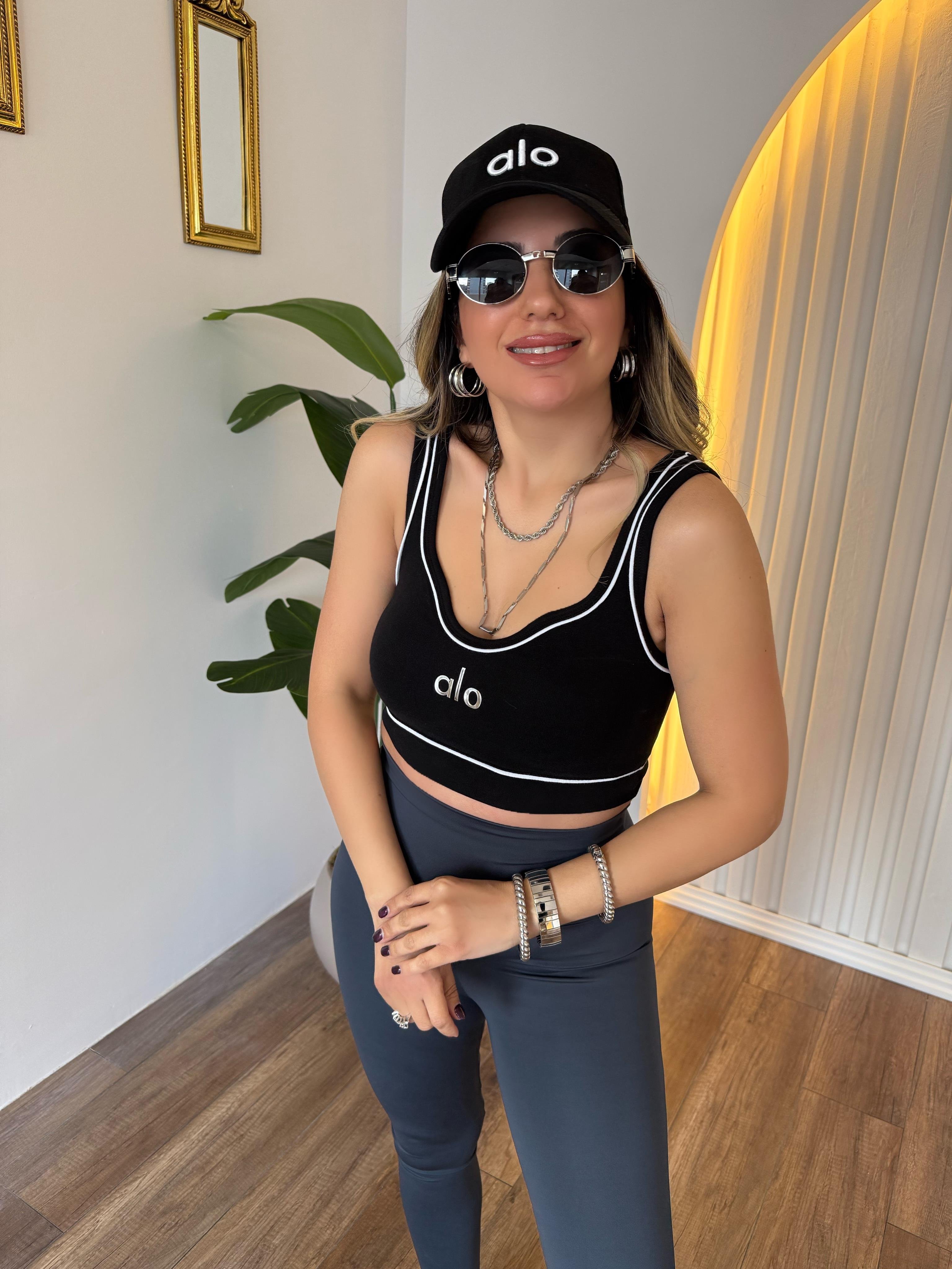 9346 Orj Marka Gümüş Baskılı A.Crop Bluz