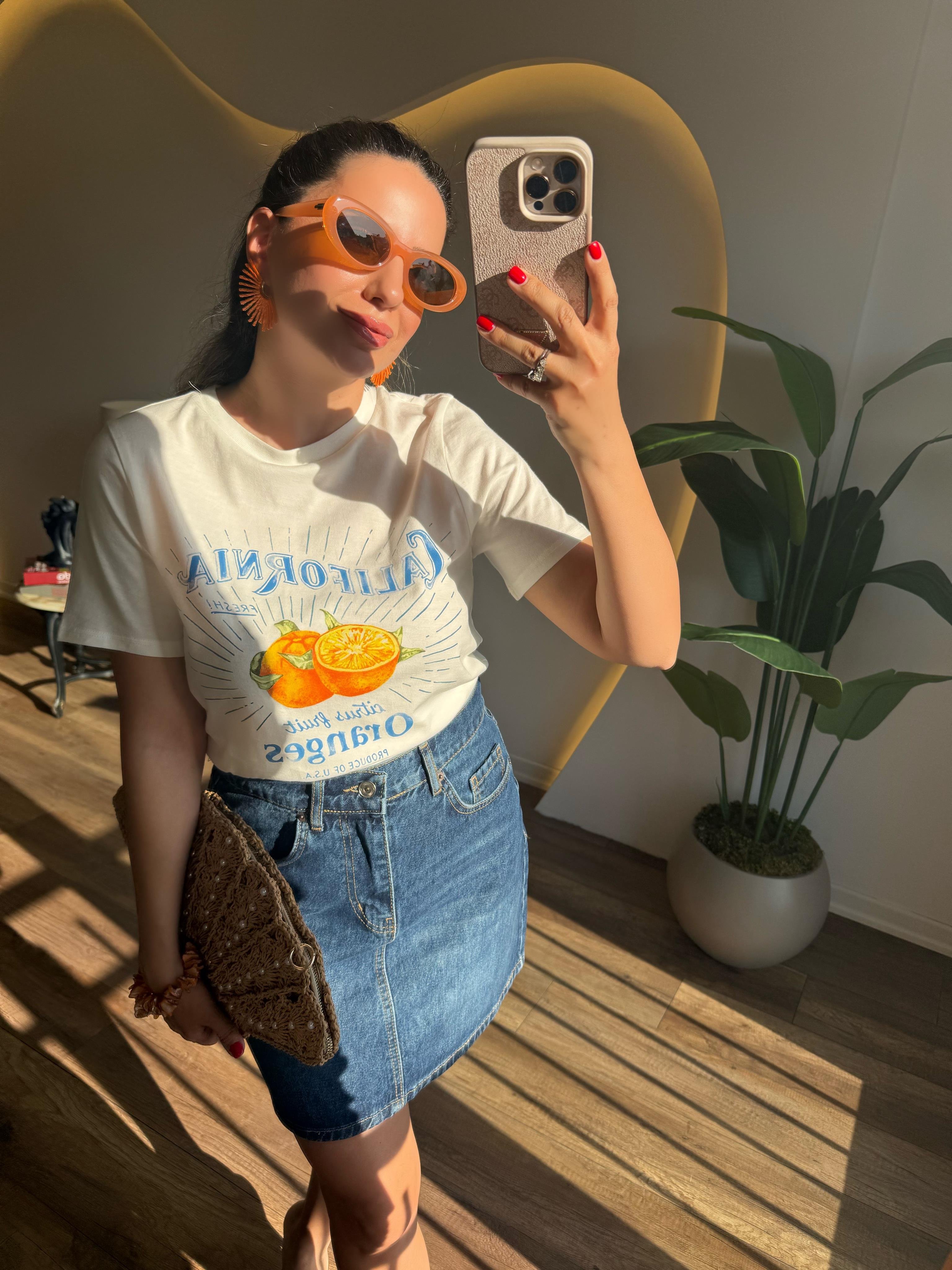 9370 California Baskılı Tshirt