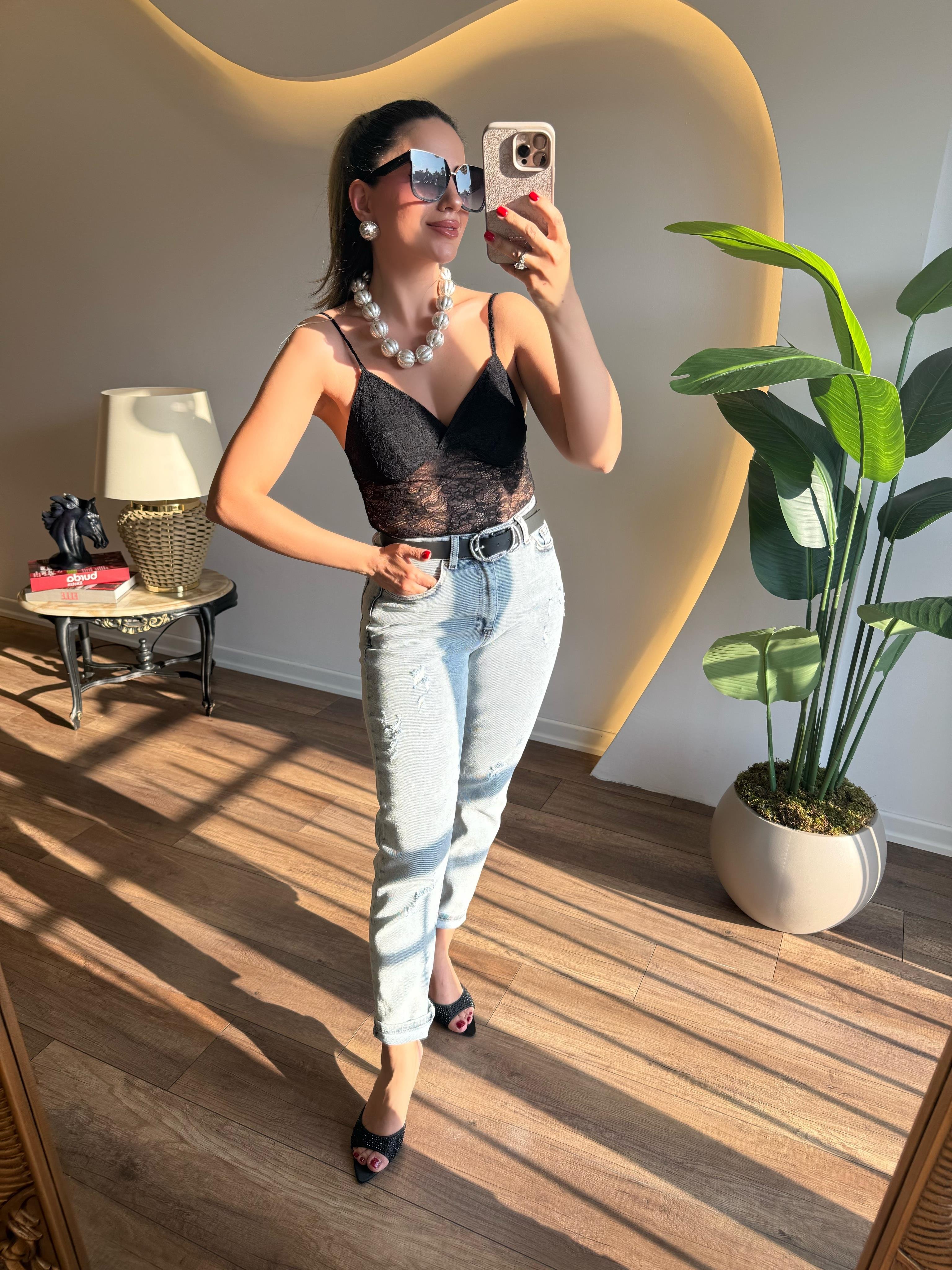 9463 Transparan Güpür Body Bluz