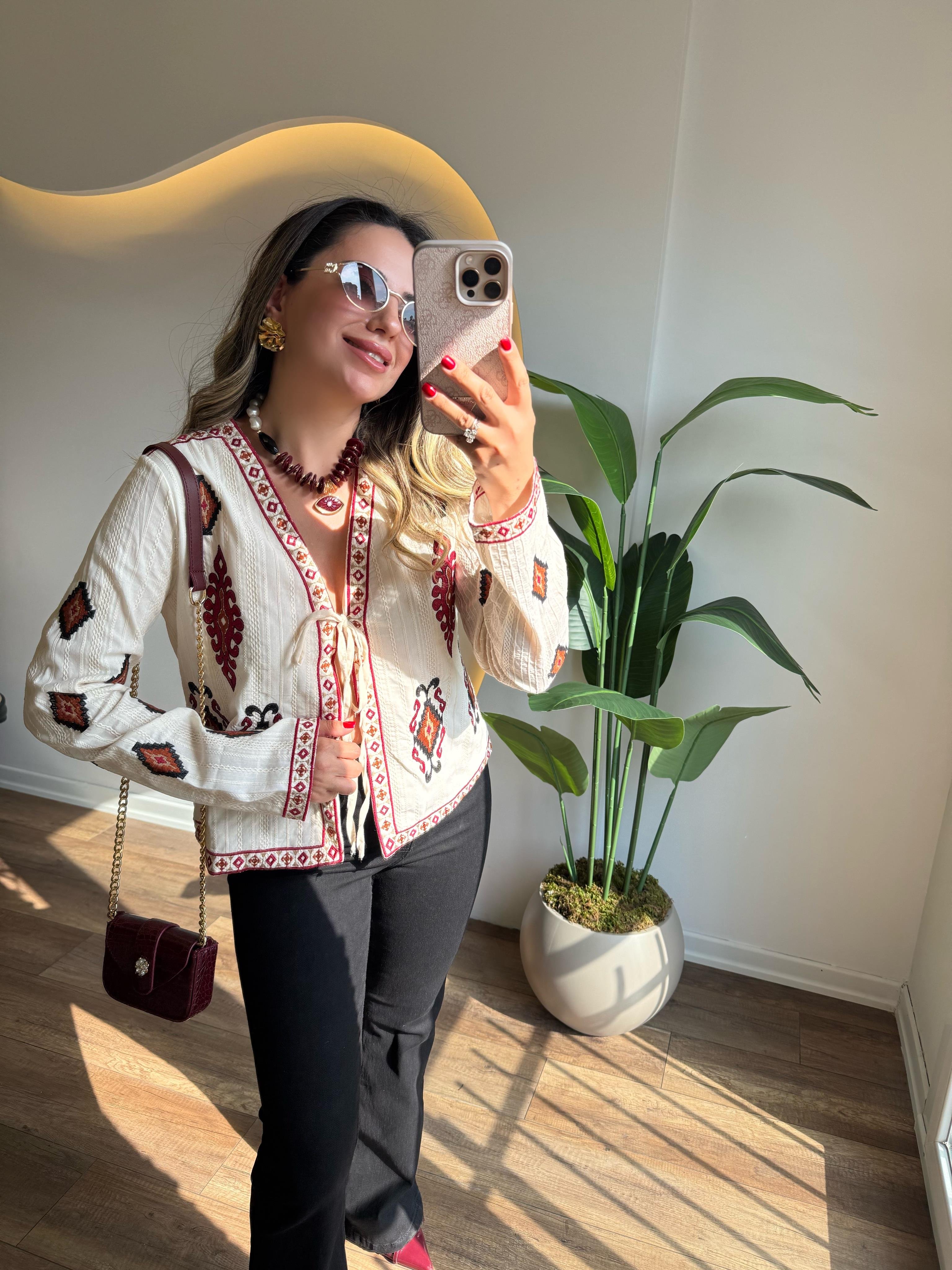 9529 Bordo Desenli Önden Bağlamalı Bluz