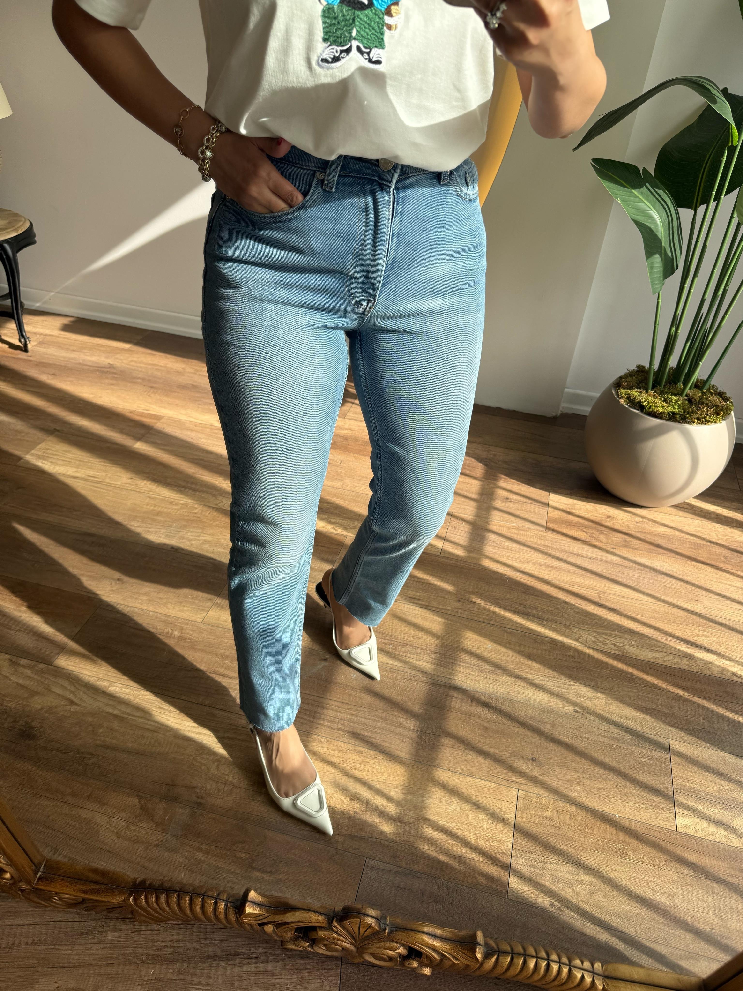 9532 Mom Fit Paça Kesik Jean