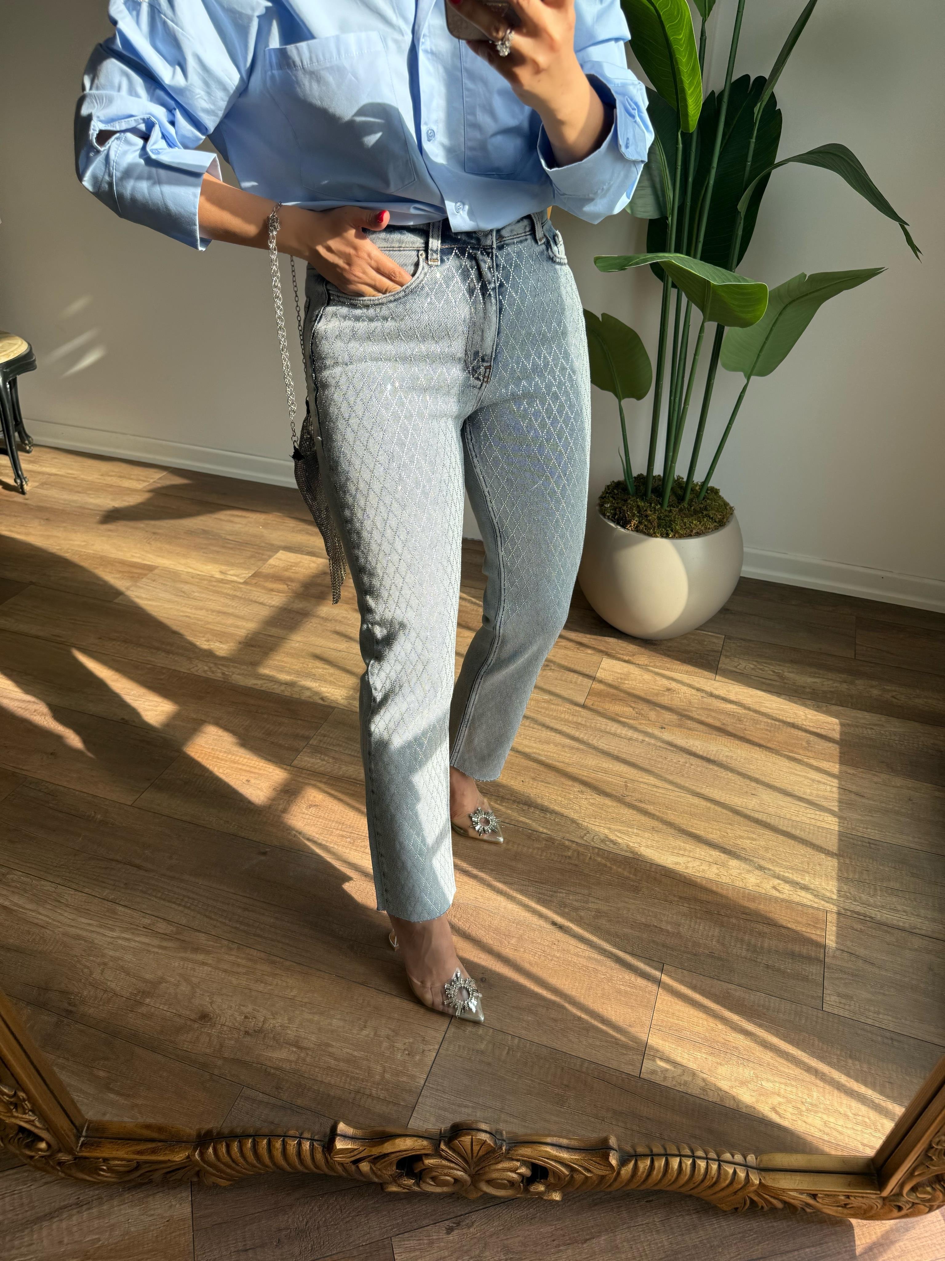 9581 Çapraz Taş Detaylı Jean