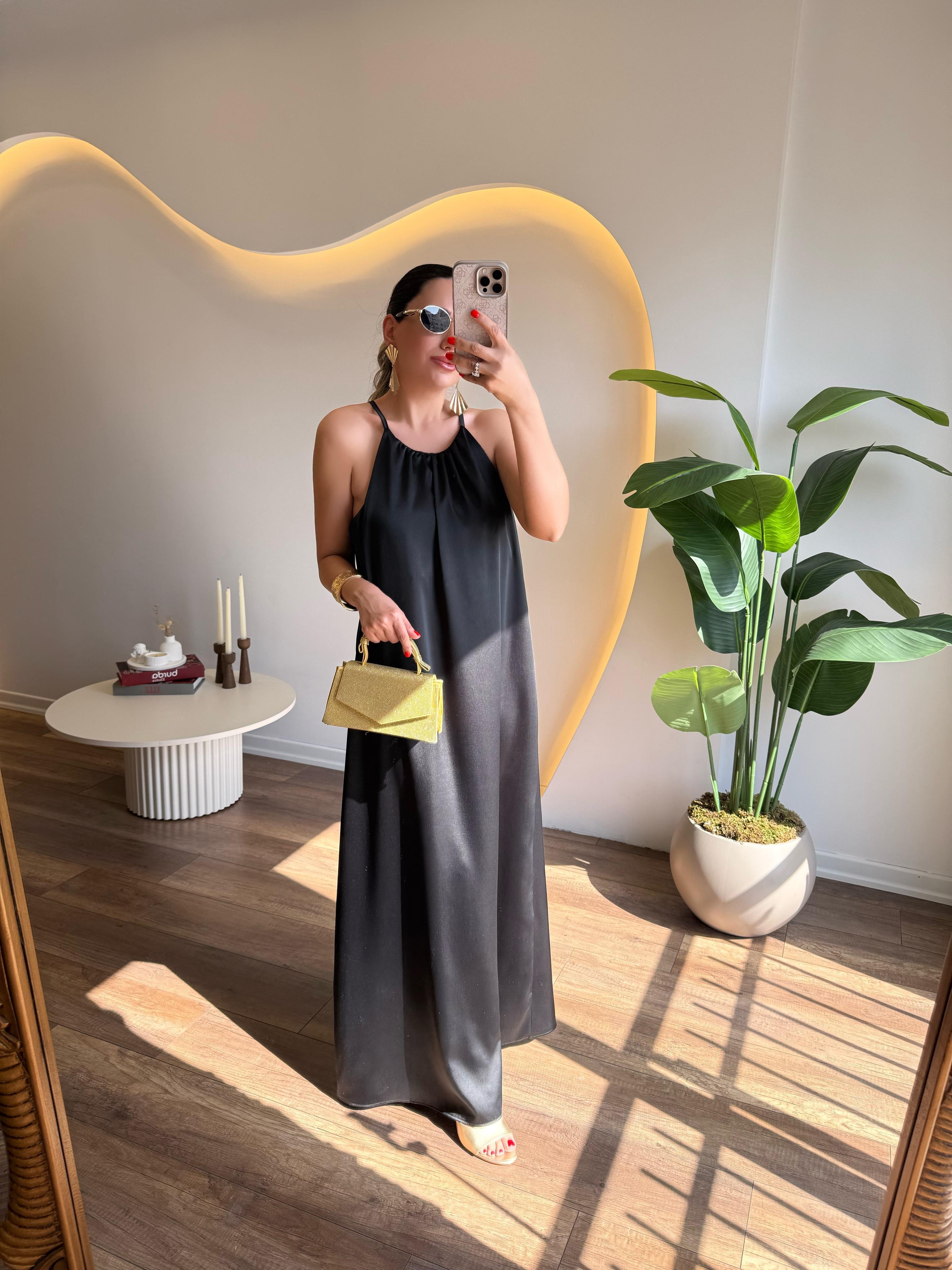 9728 Halter Yaka Saten Elbise