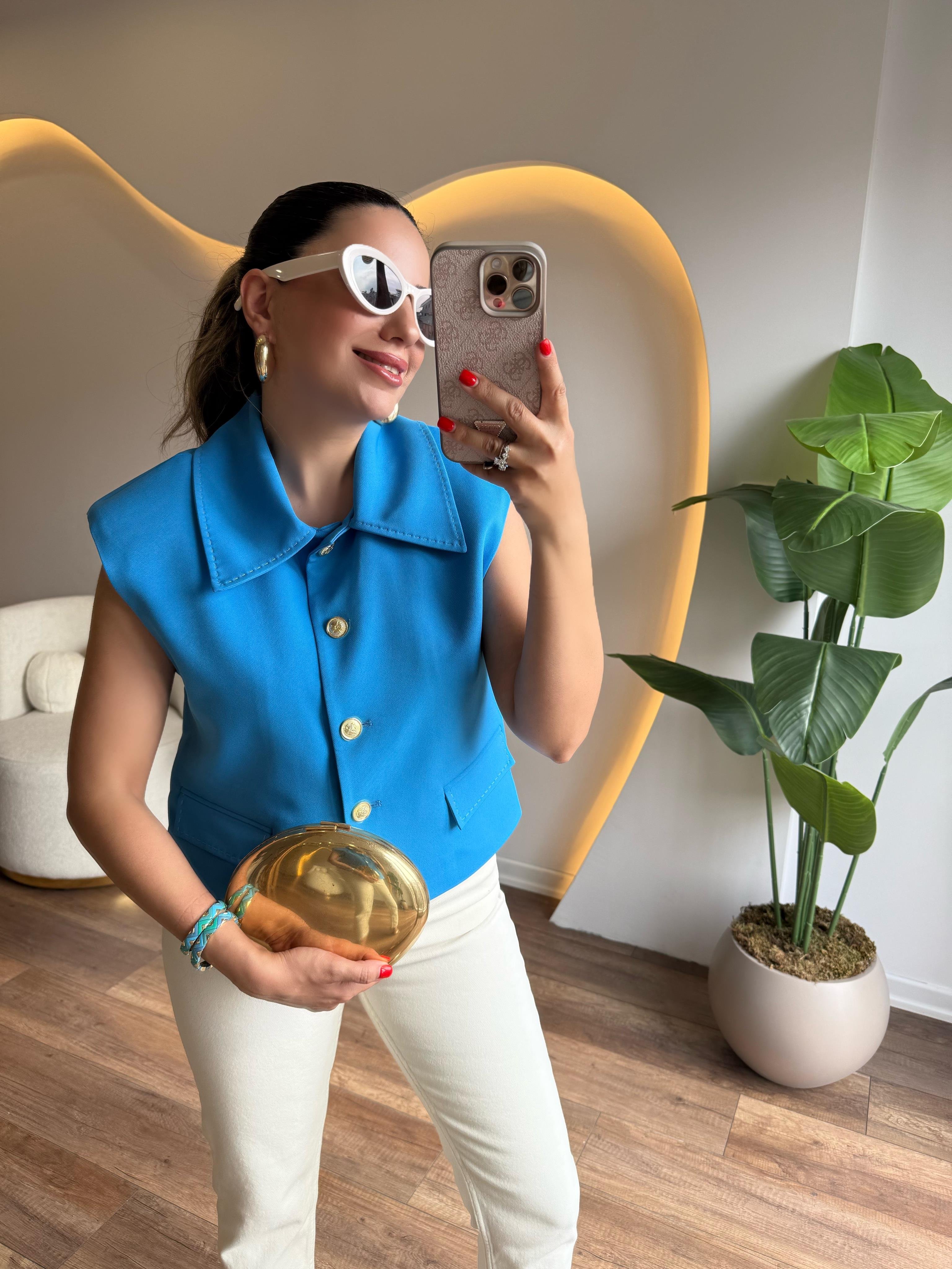 9775 Tasarım Gold Düğmeli Yelek