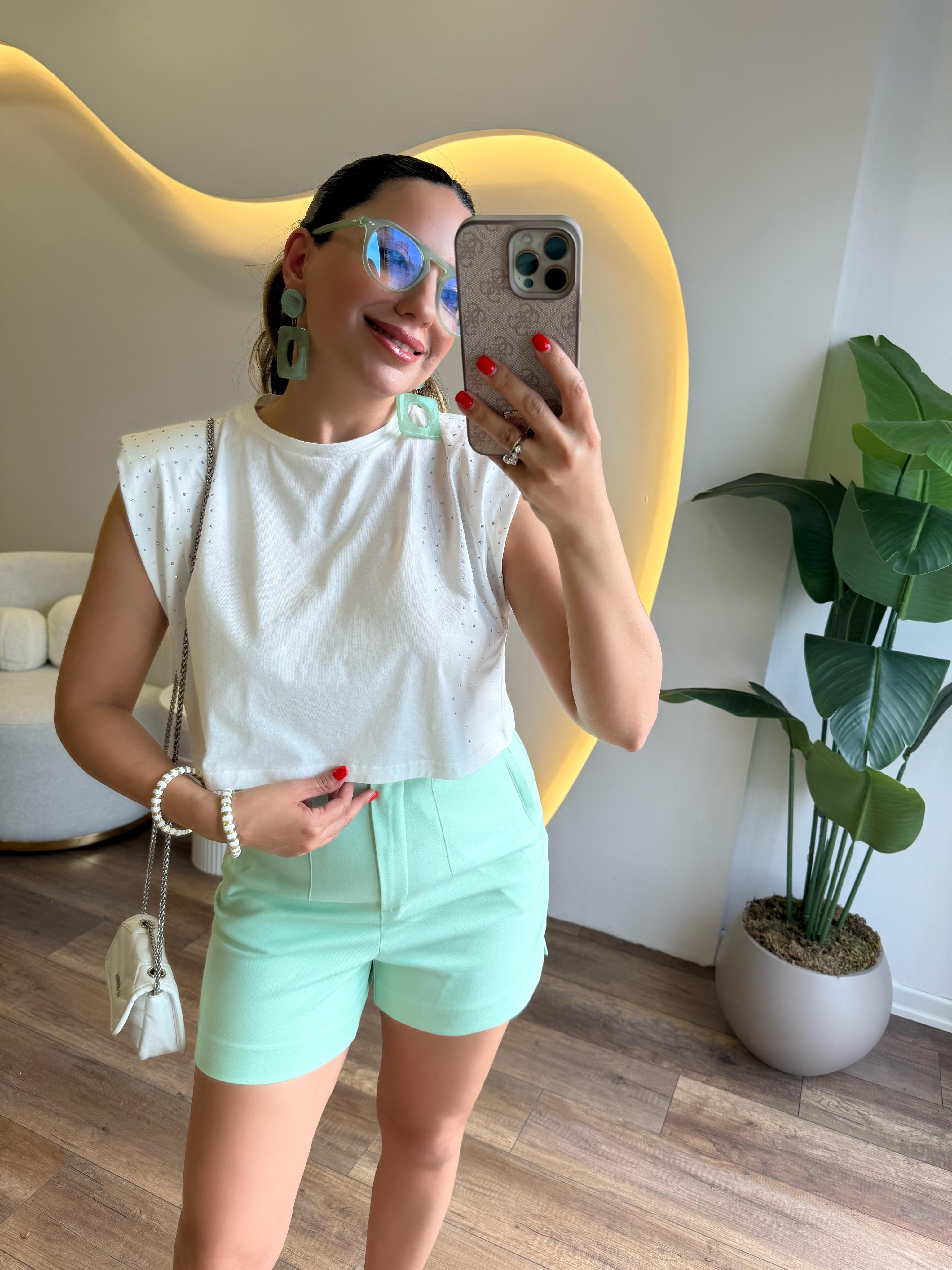 9790 Omuzları Vatkalı Taşlı Tshirt