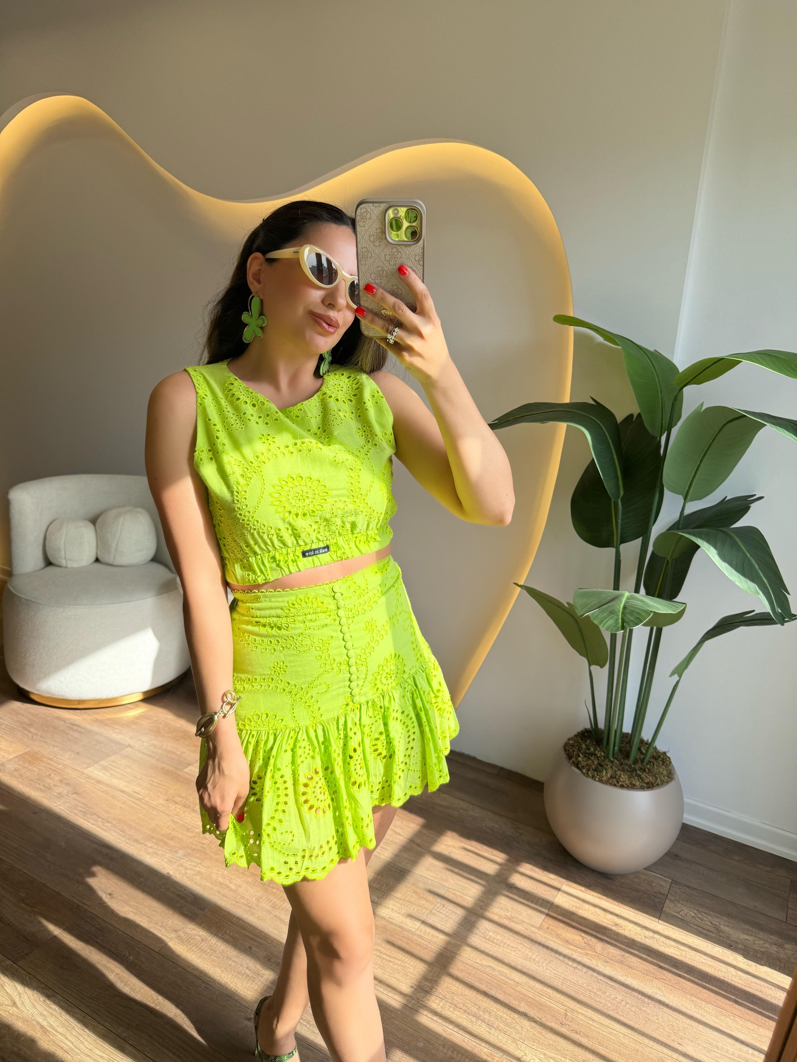 9797 Neon Yeşil Güpür Takım