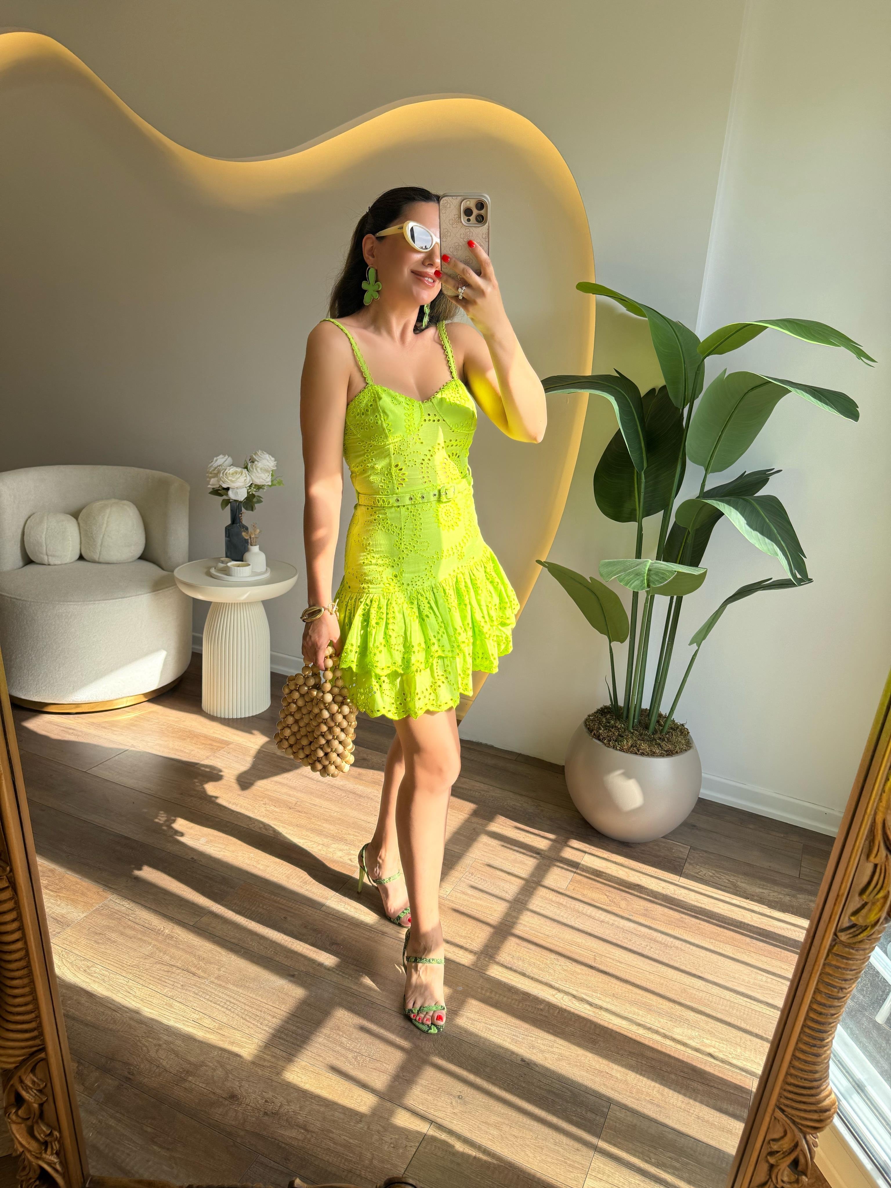 9798 Neon Yeşil Kemerli Elbise