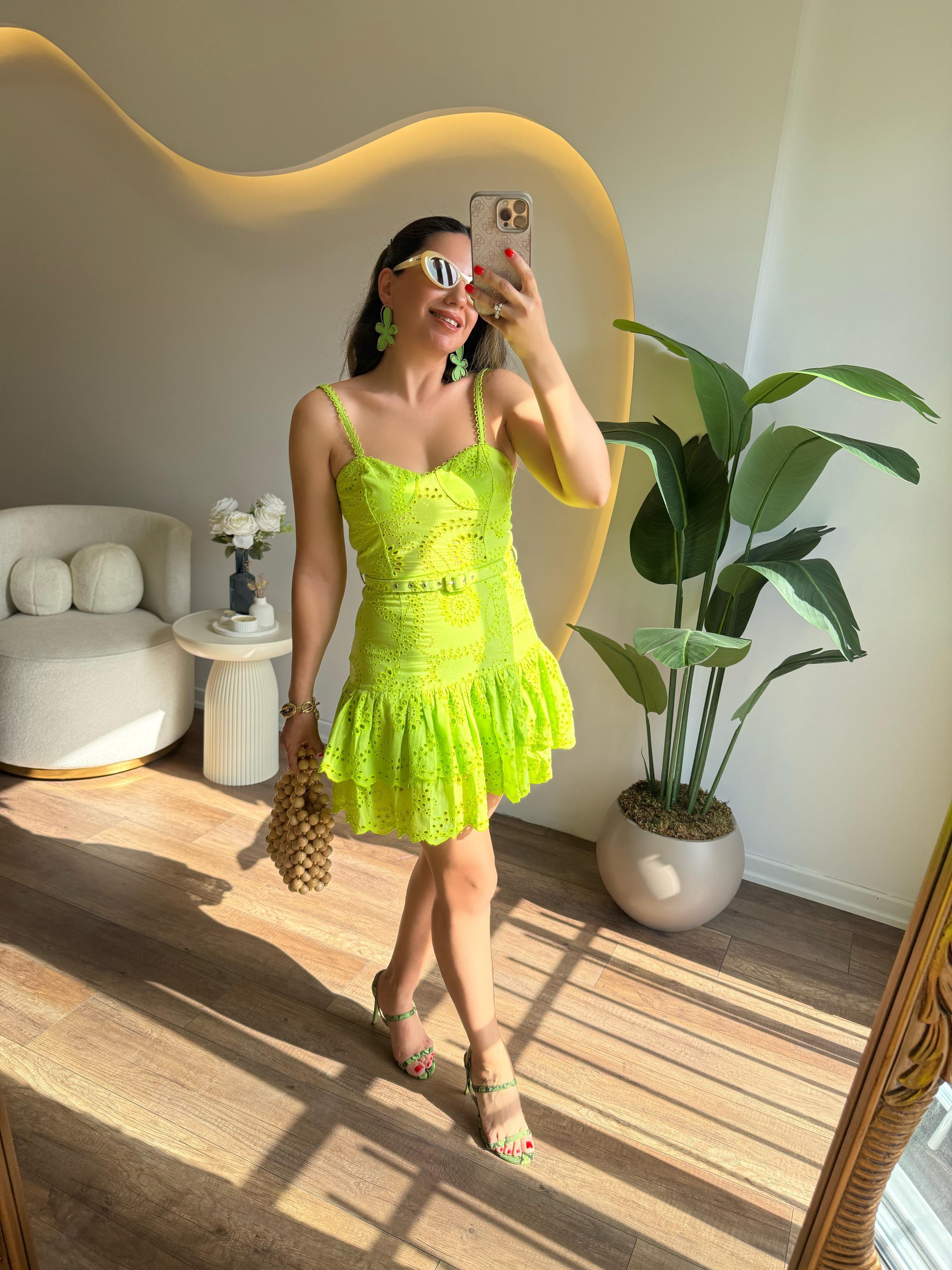 9798 Neon Yeşil Kemerli Elbise